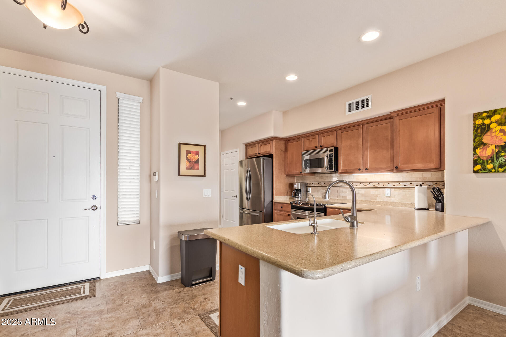 1945 W DESERT VISTA Trail, 77