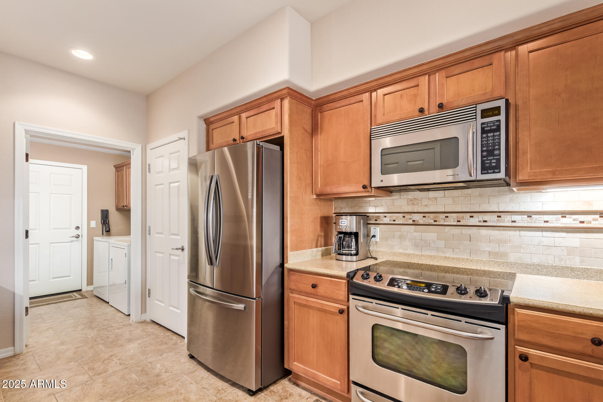 1945 W DESERT VISTA Trail, 77