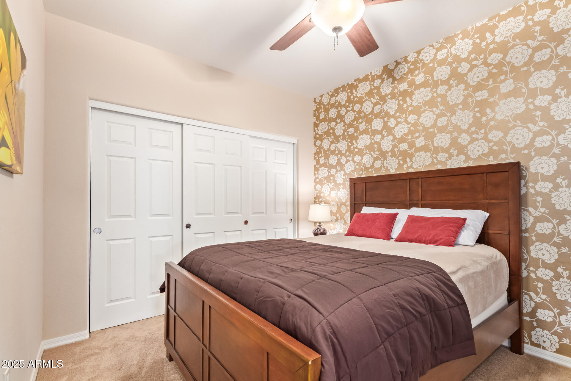 1945 W DESERT VISTA Trail, 77