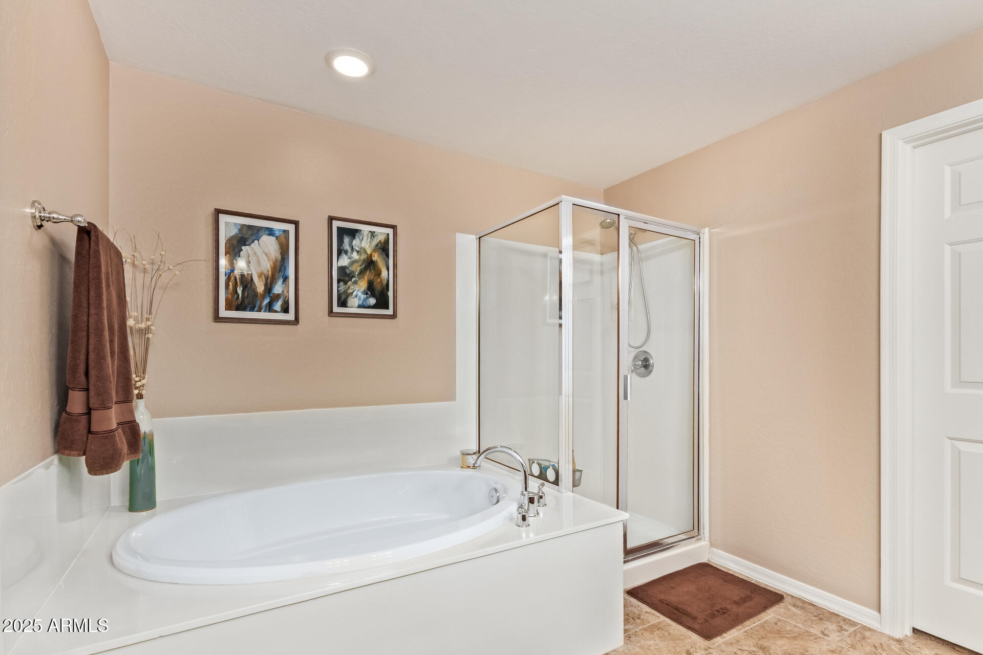 1945 W DESERT VISTA Trail, 77