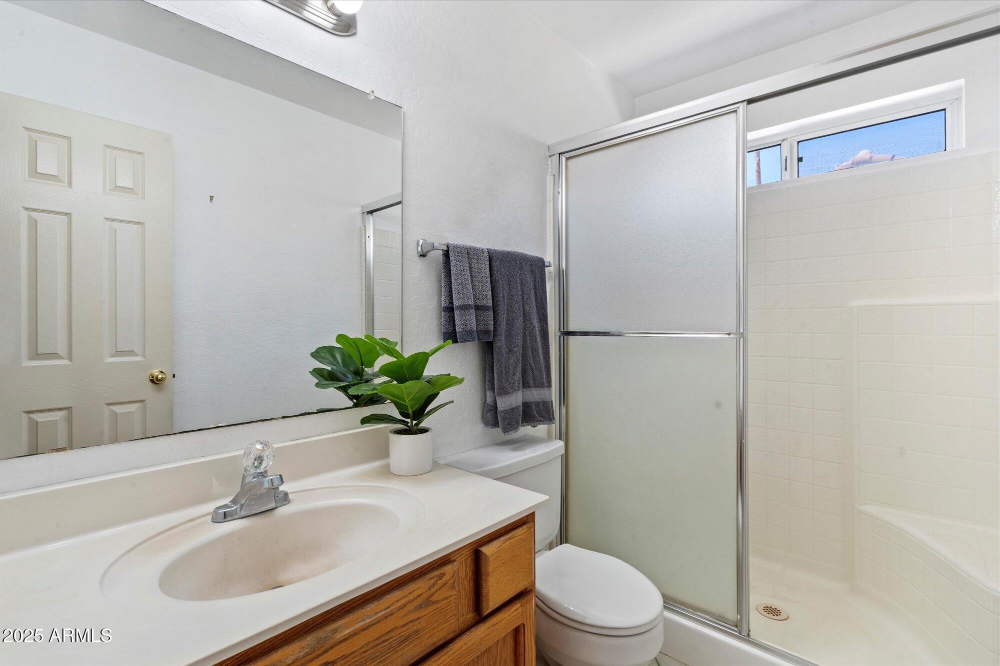 63 W LOS ARBOLES Drive