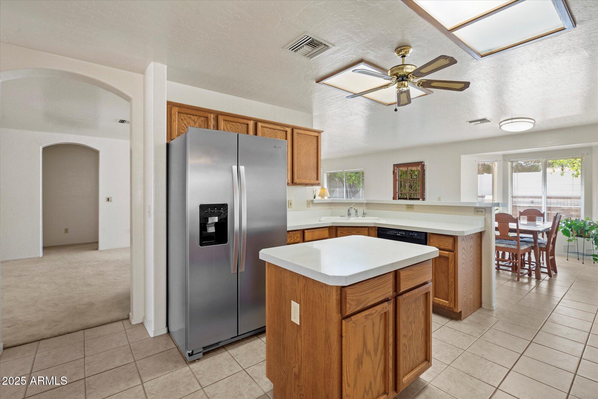 63 W LOS ARBOLES Drive