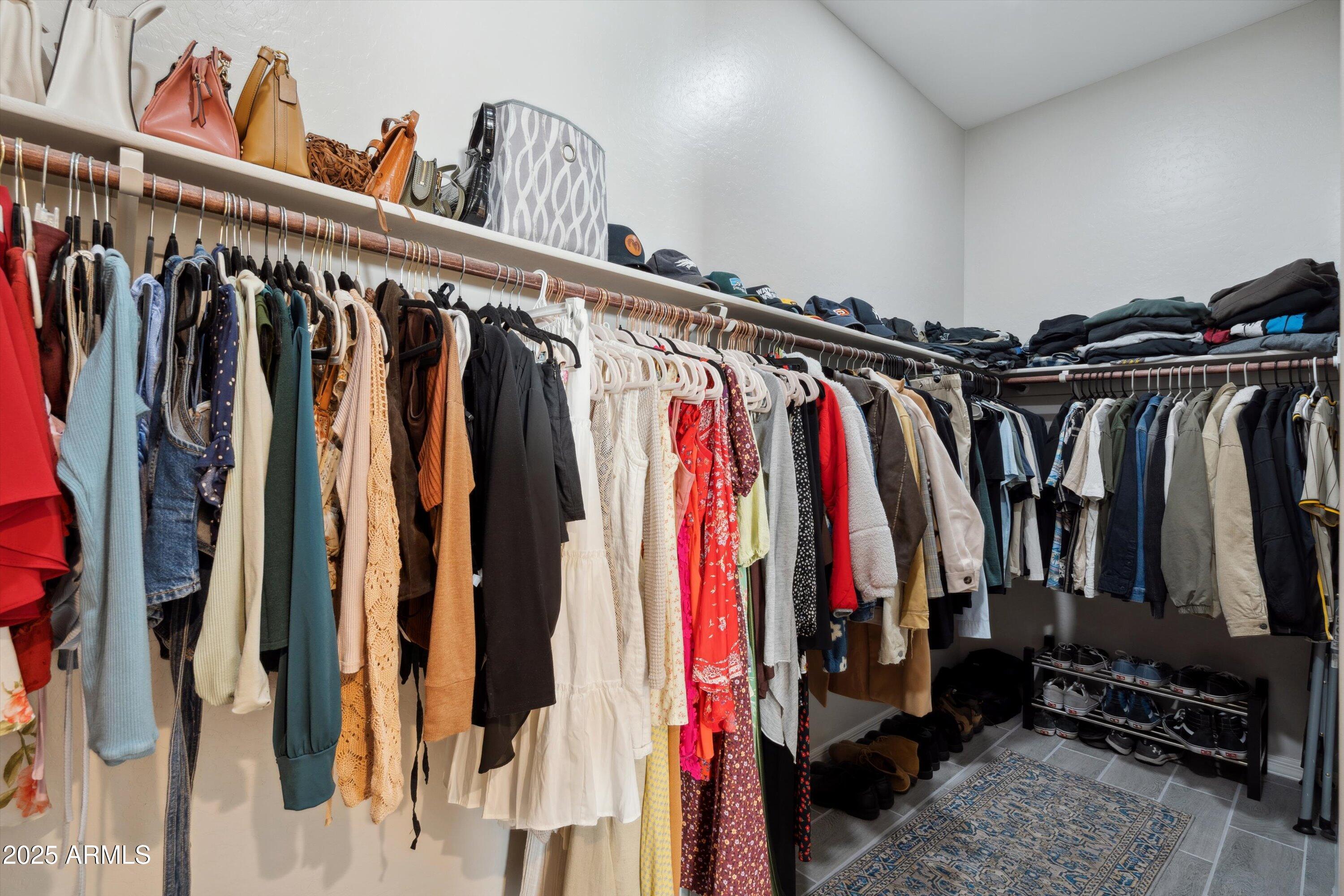 460 W GLACIER BAY Drive