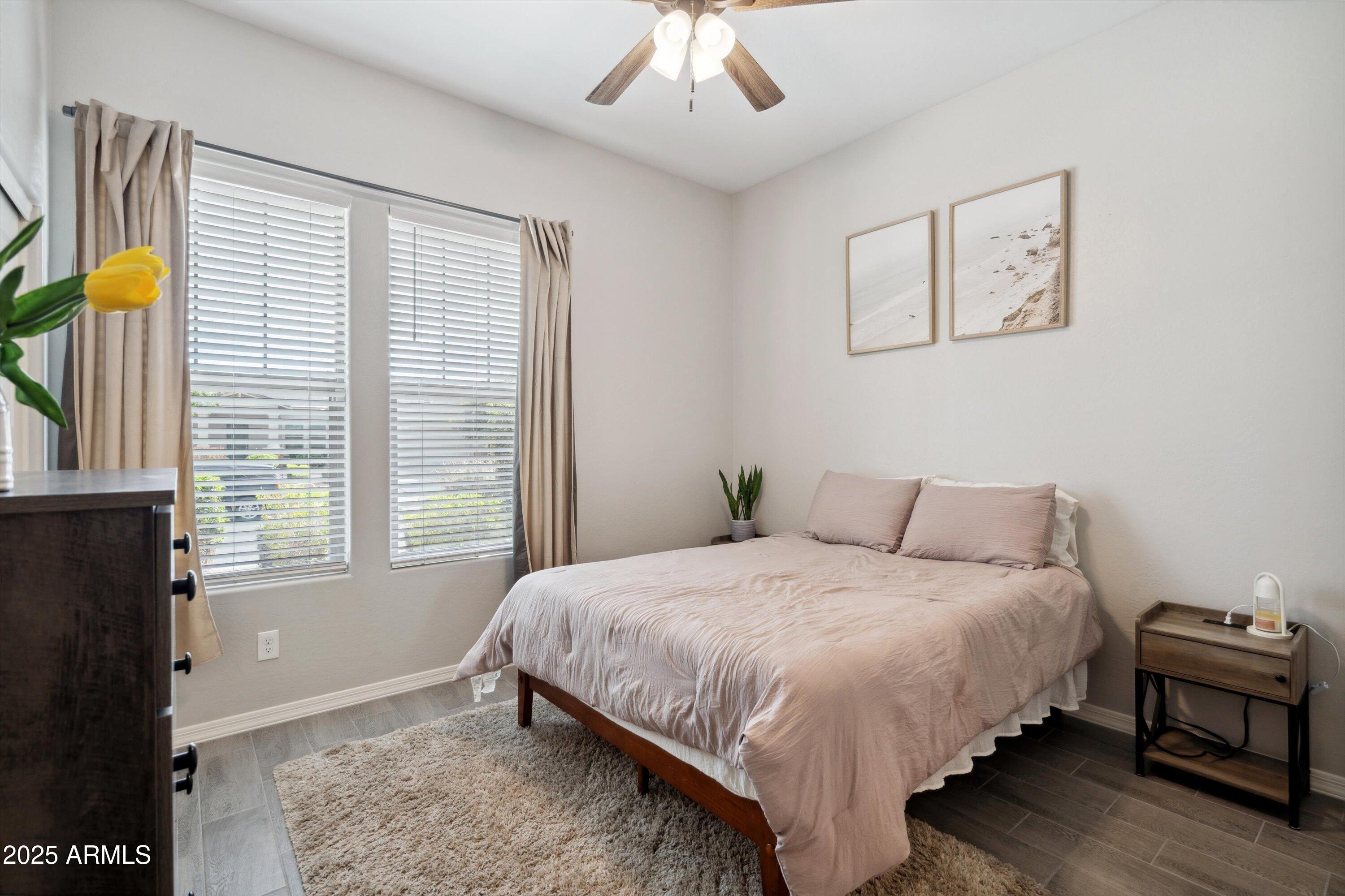 460 W GLACIER BAY Drive