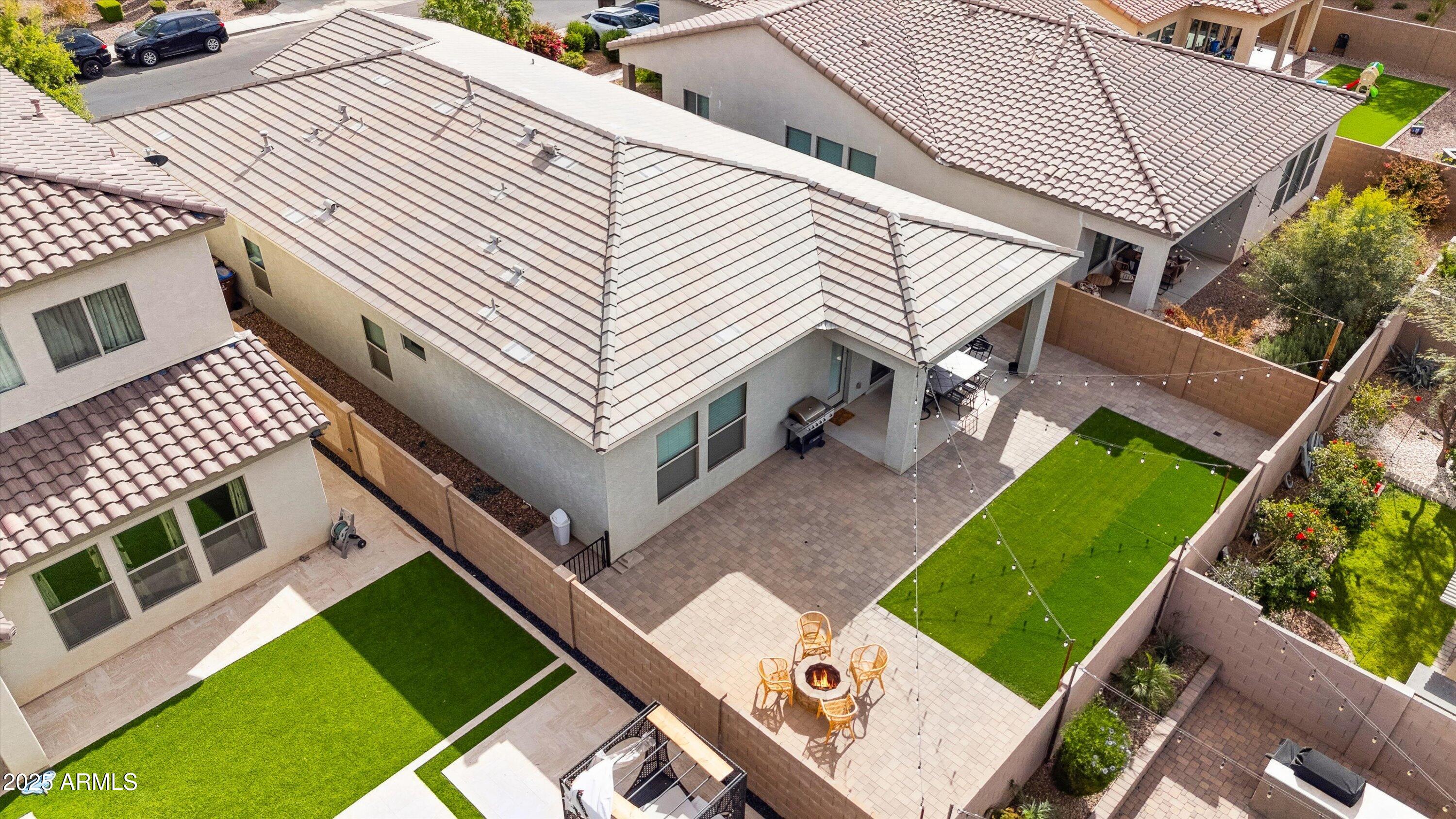 460 W GLACIER BAY Drive