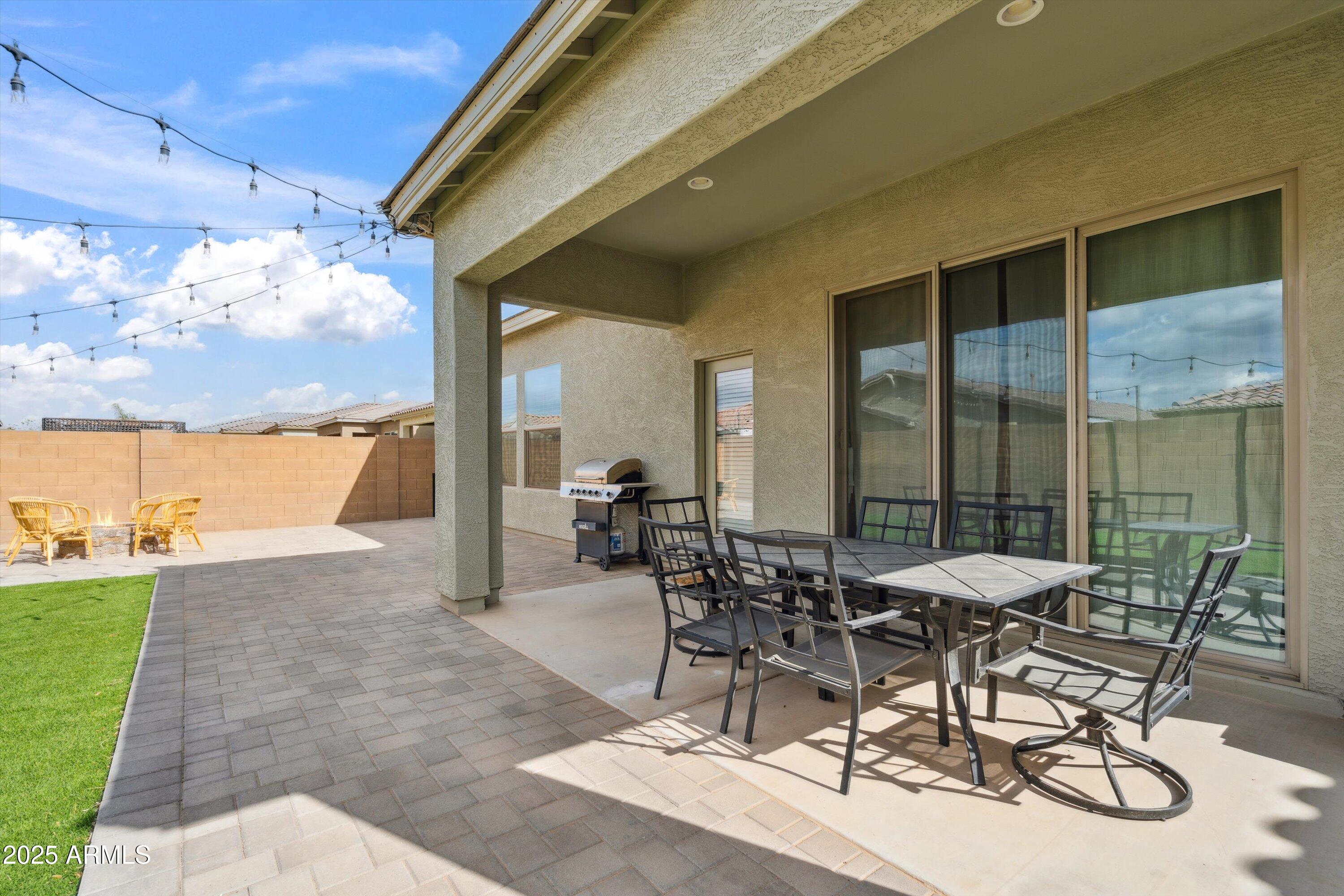 460 W GLACIER BAY Drive