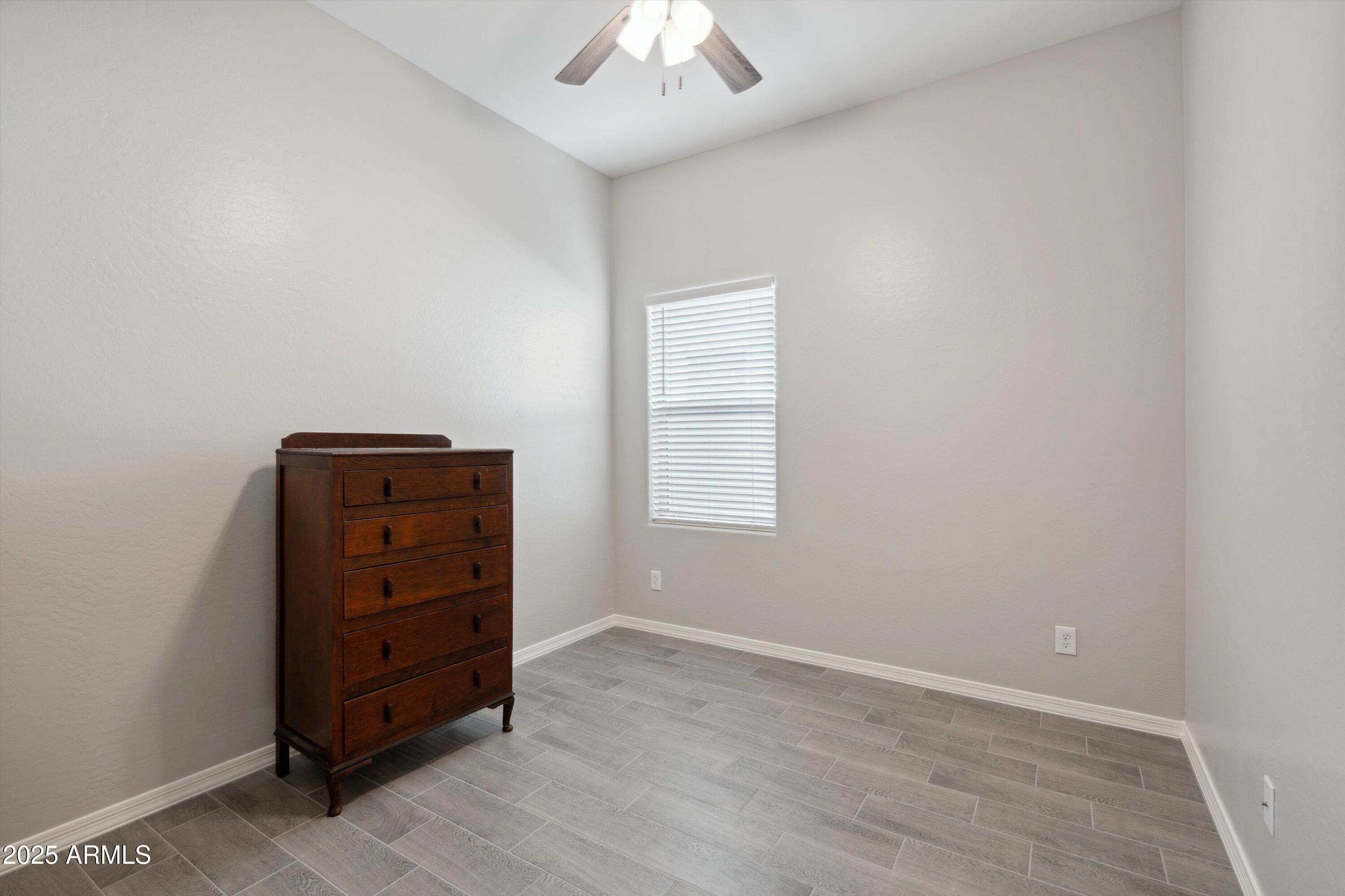 460 W GLACIER BAY Drive