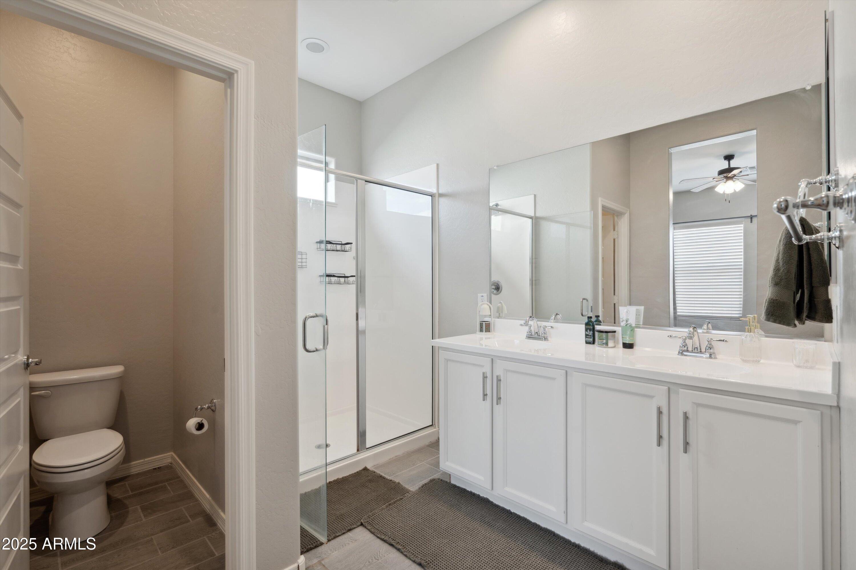 460 W GLACIER BAY Drive