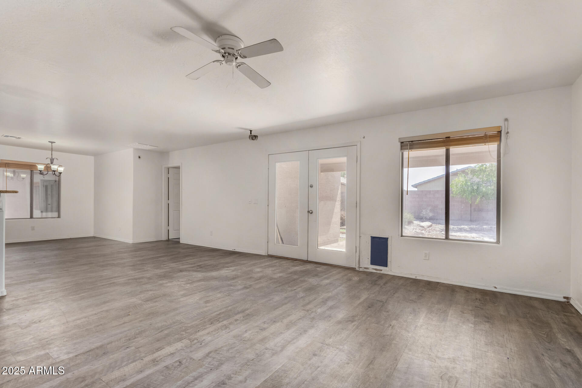 42311 W BUNKER Drive