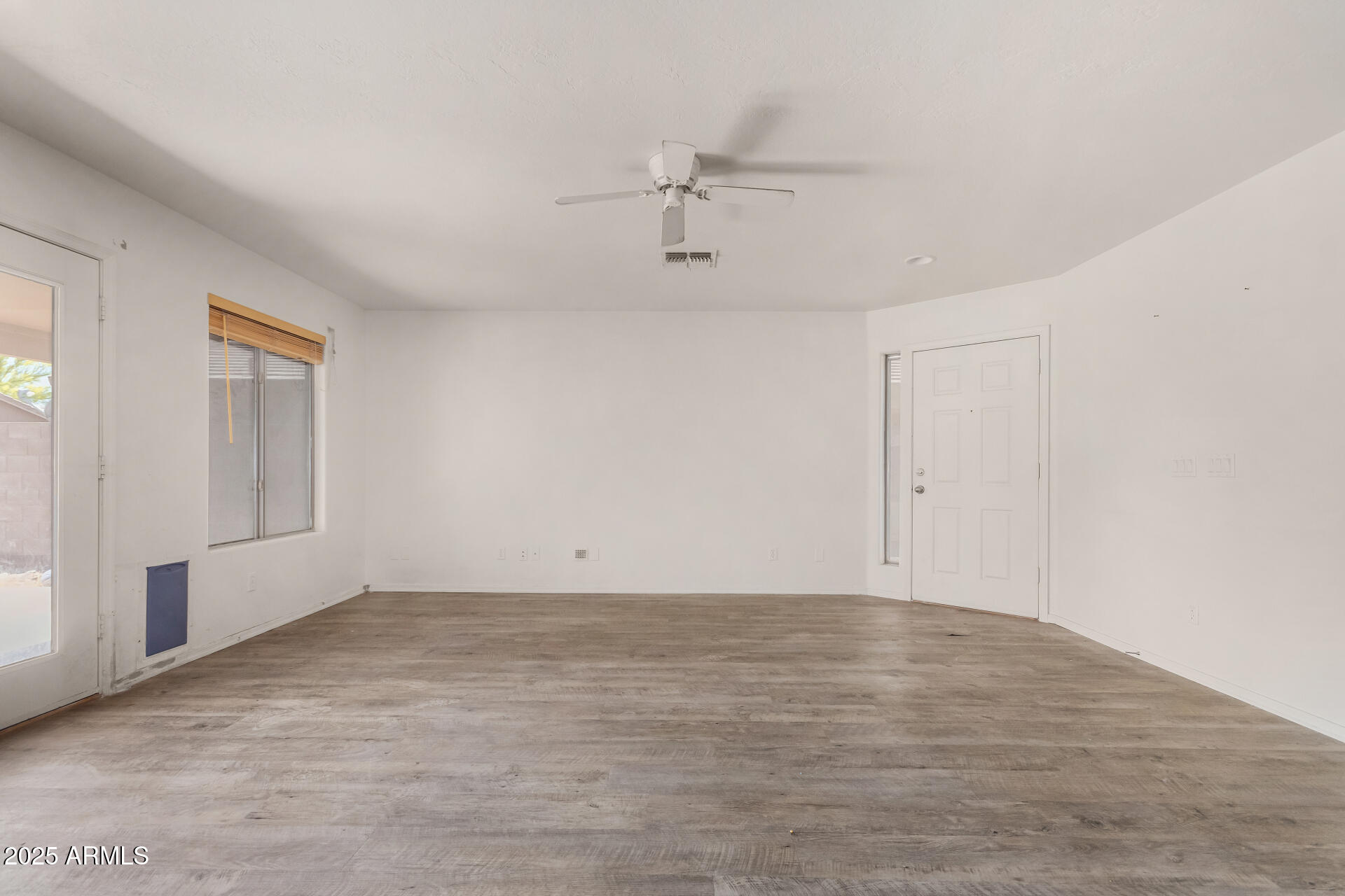 42311 W BUNKER Drive