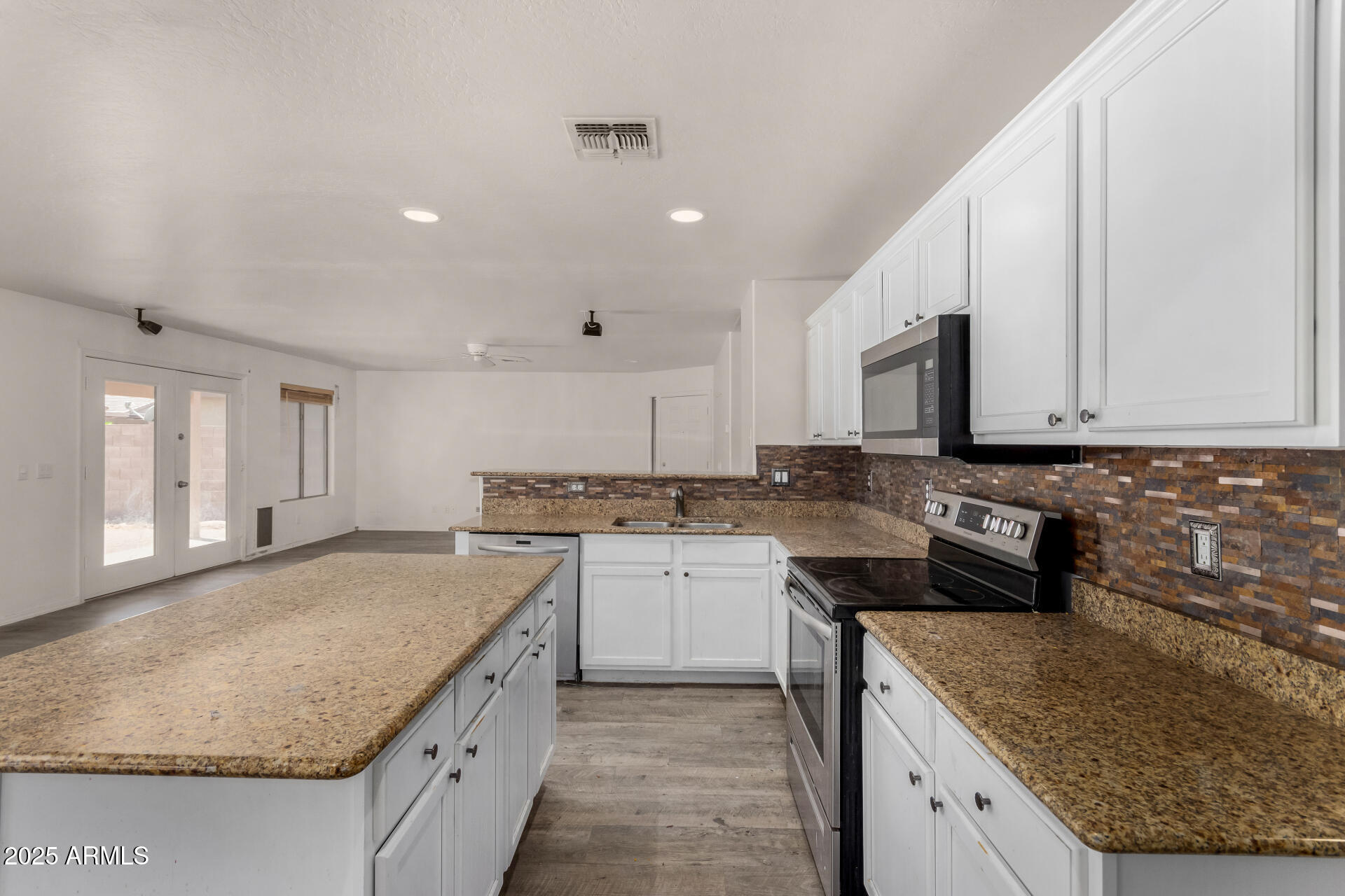 42311 W BUNKER Drive