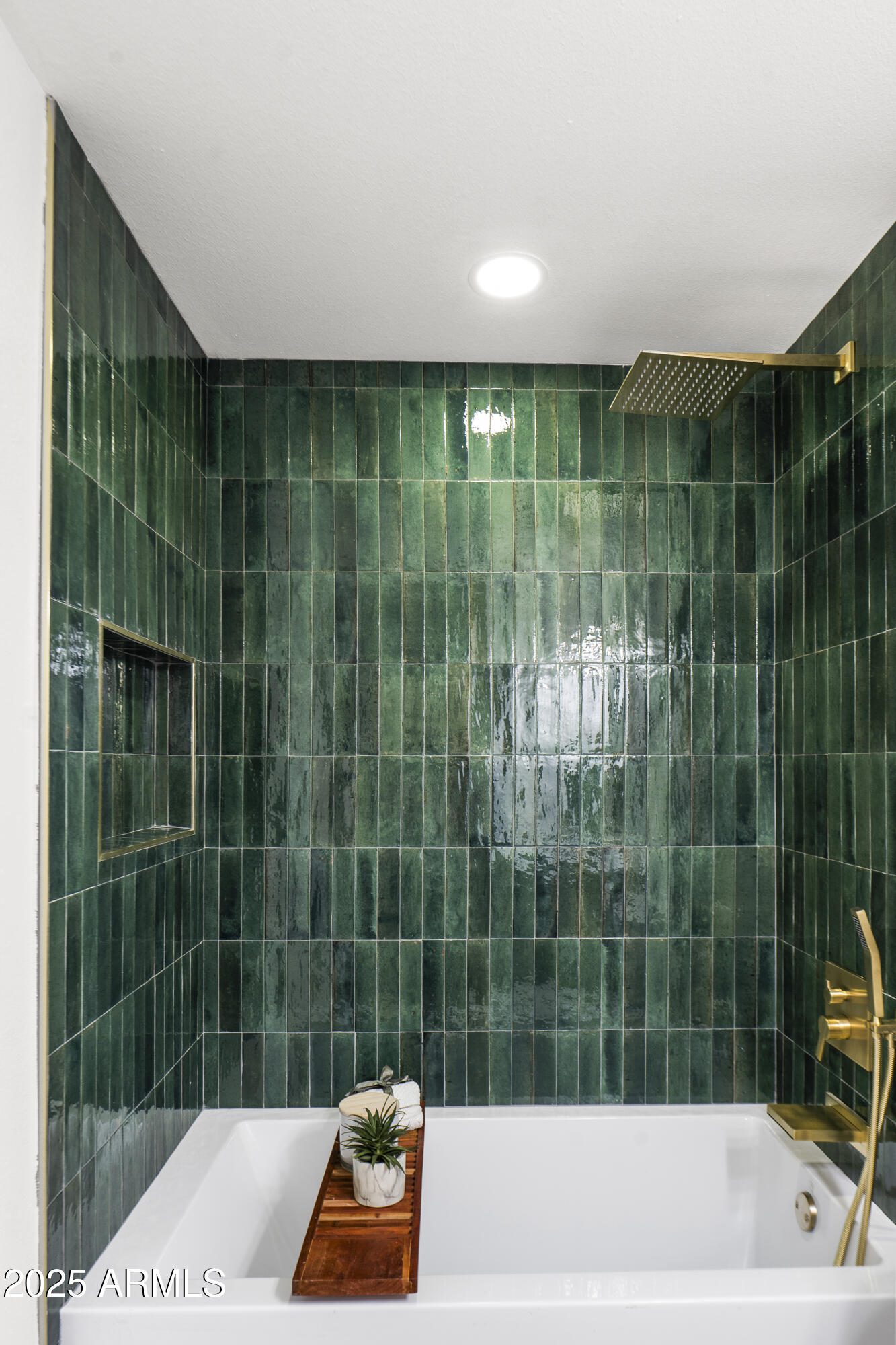 10202 W COOLIDGE Street