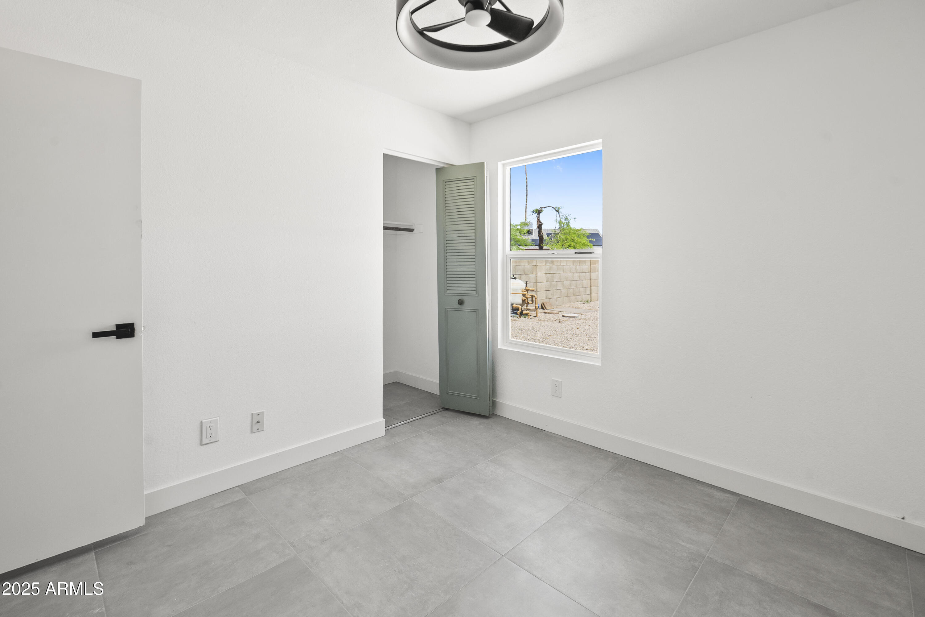 10202 W COOLIDGE Street