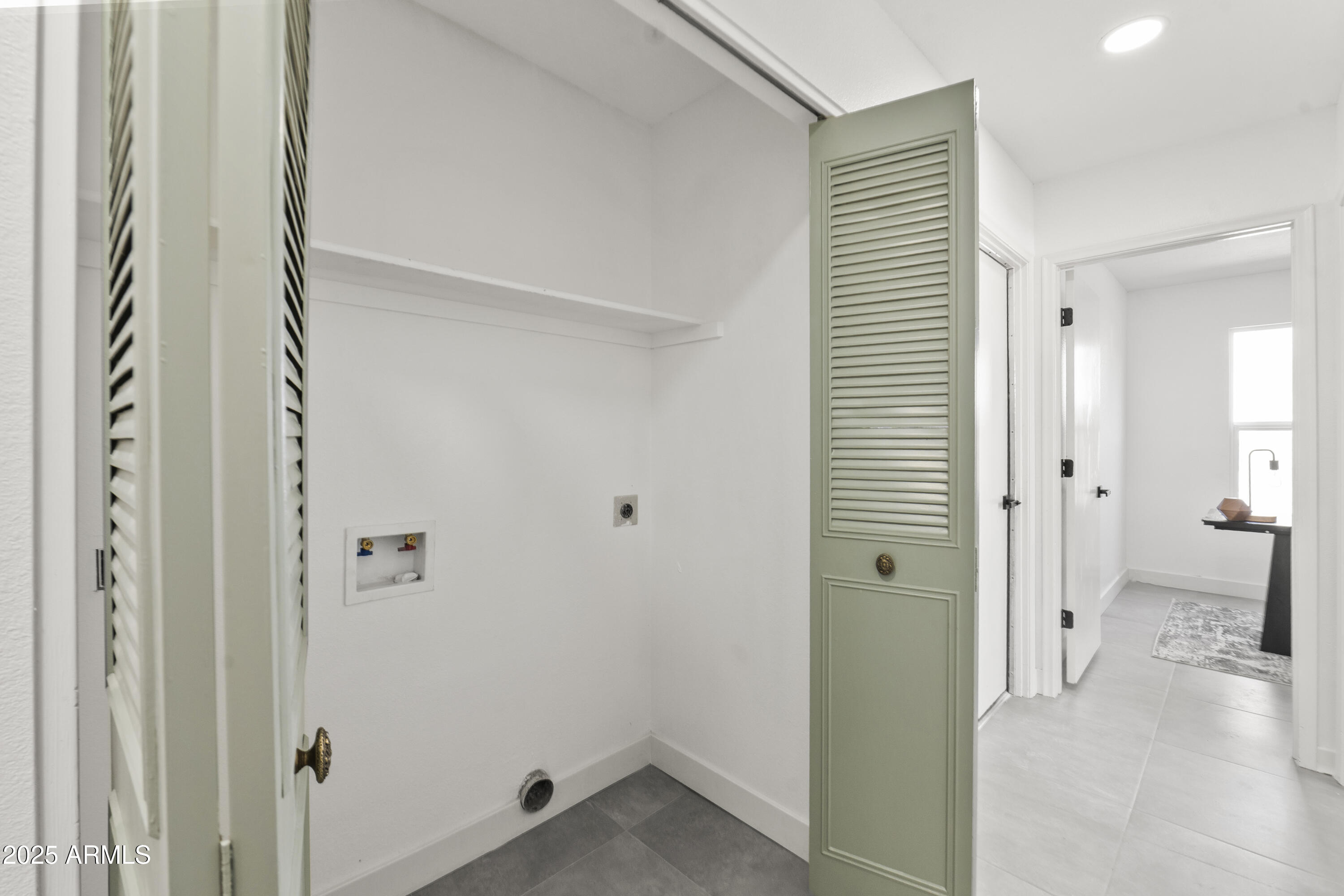 10202 W COOLIDGE Street