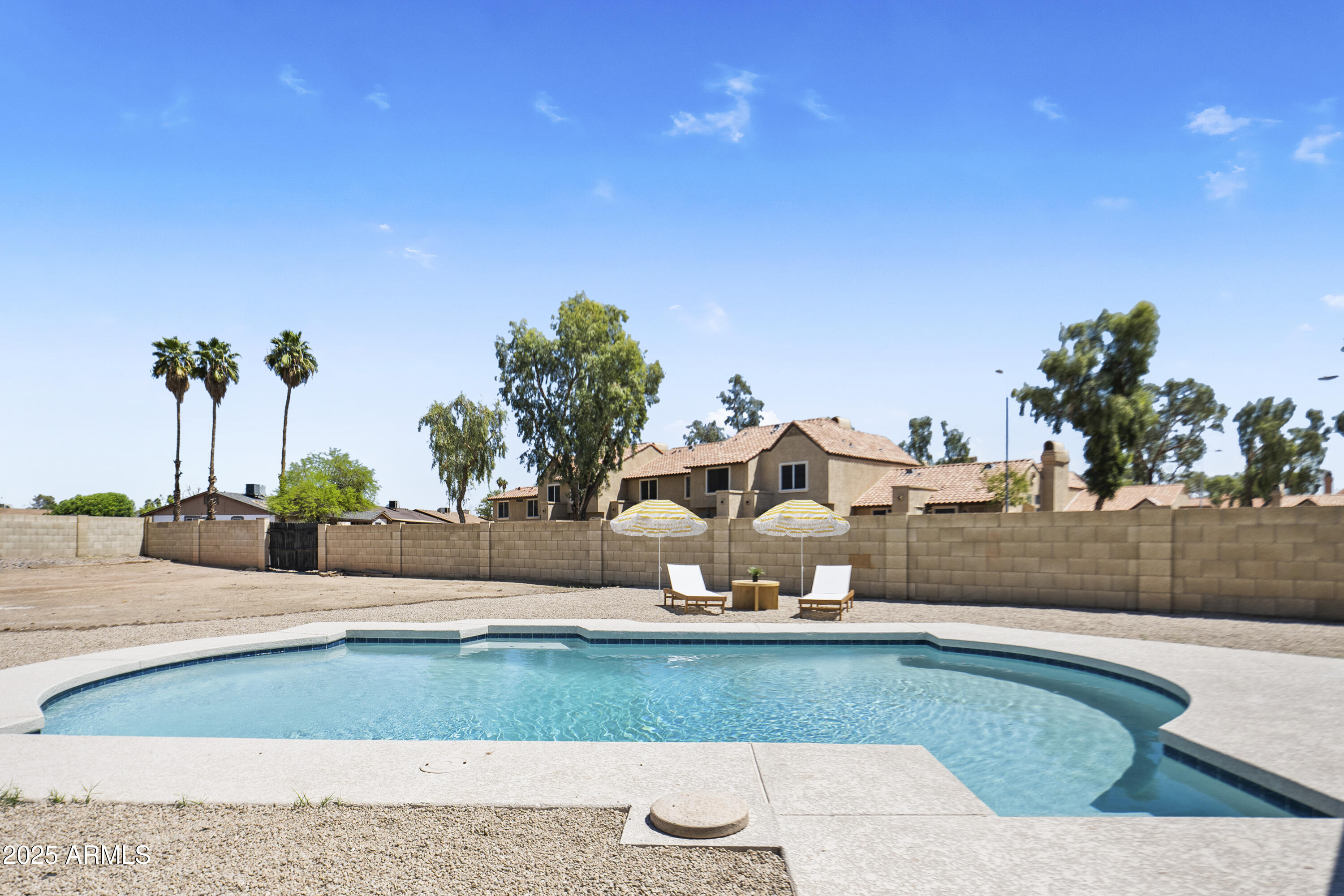 10202 W COOLIDGE Street