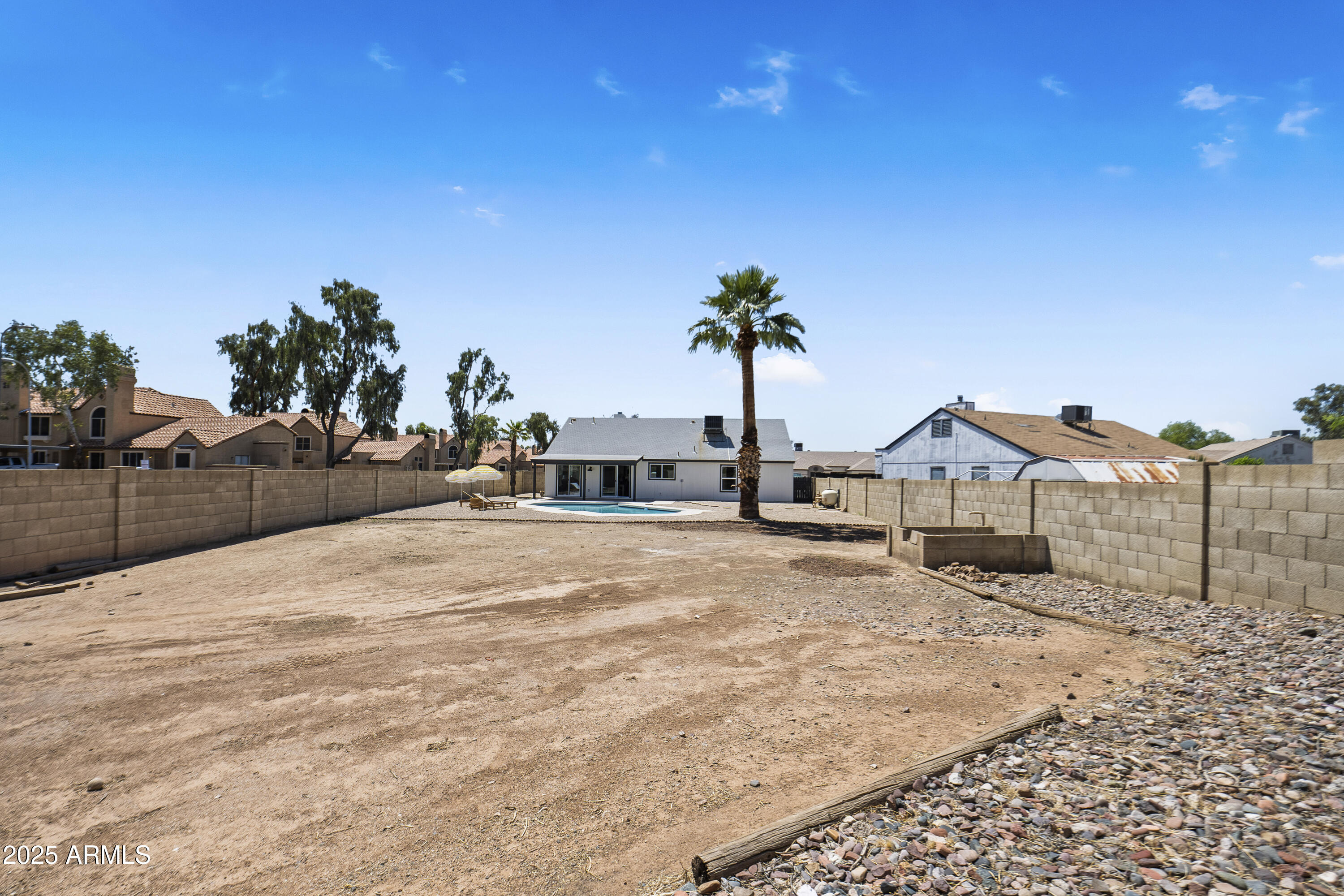 10202 W COOLIDGE Street