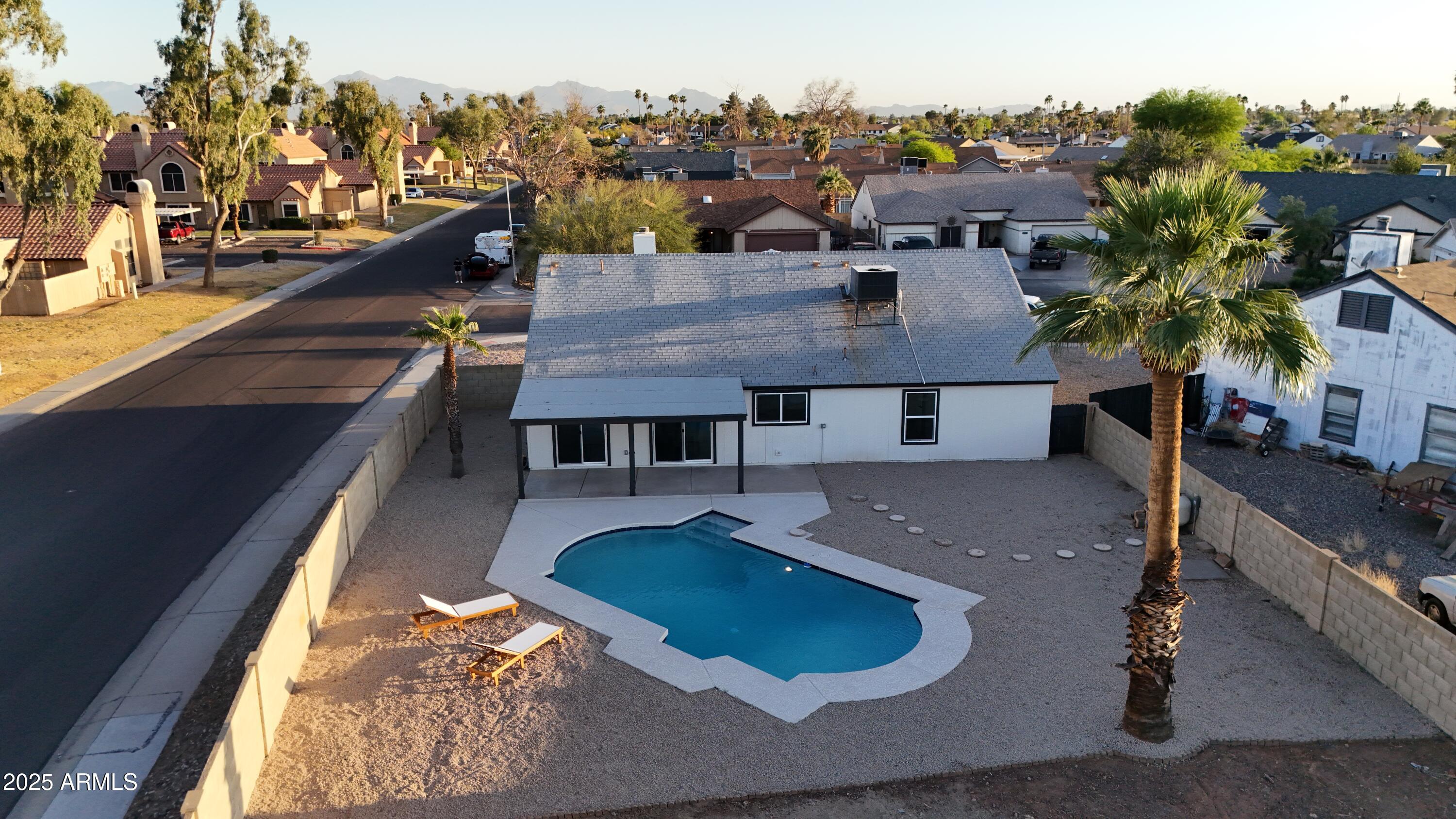 10202 W COOLIDGE Street