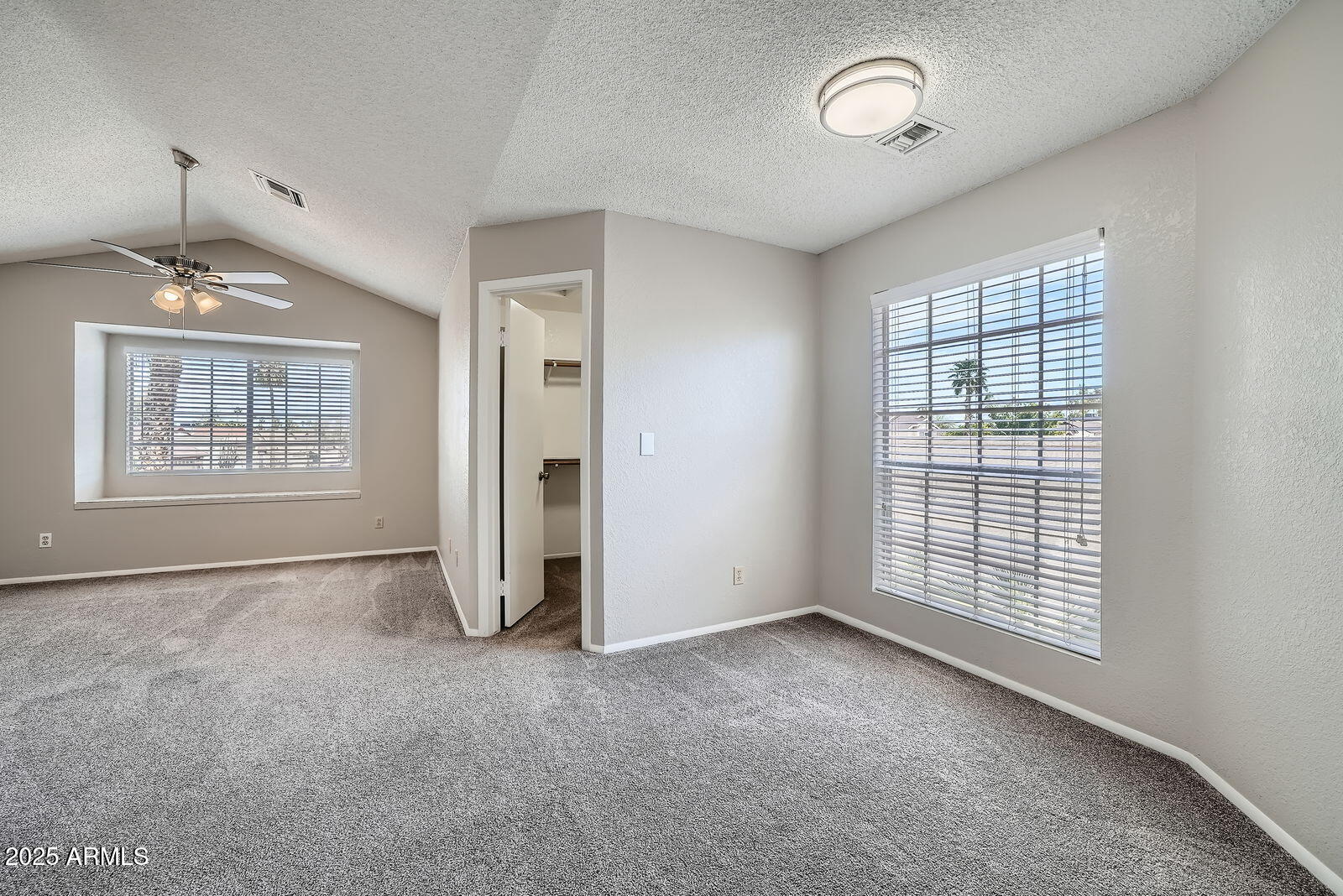 1227 W HIGHLAND Street