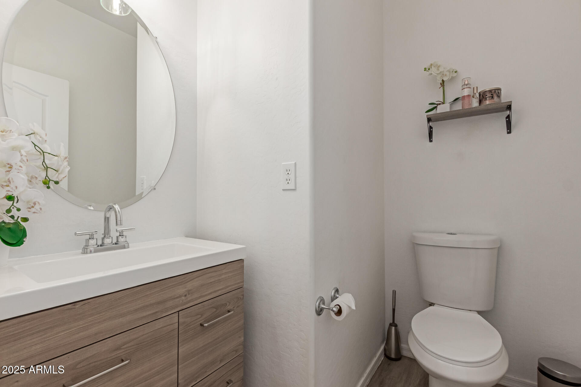 11979 W PIERCE Street