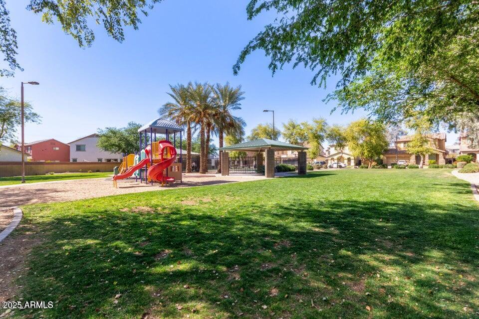 11979 W PIERCE Street