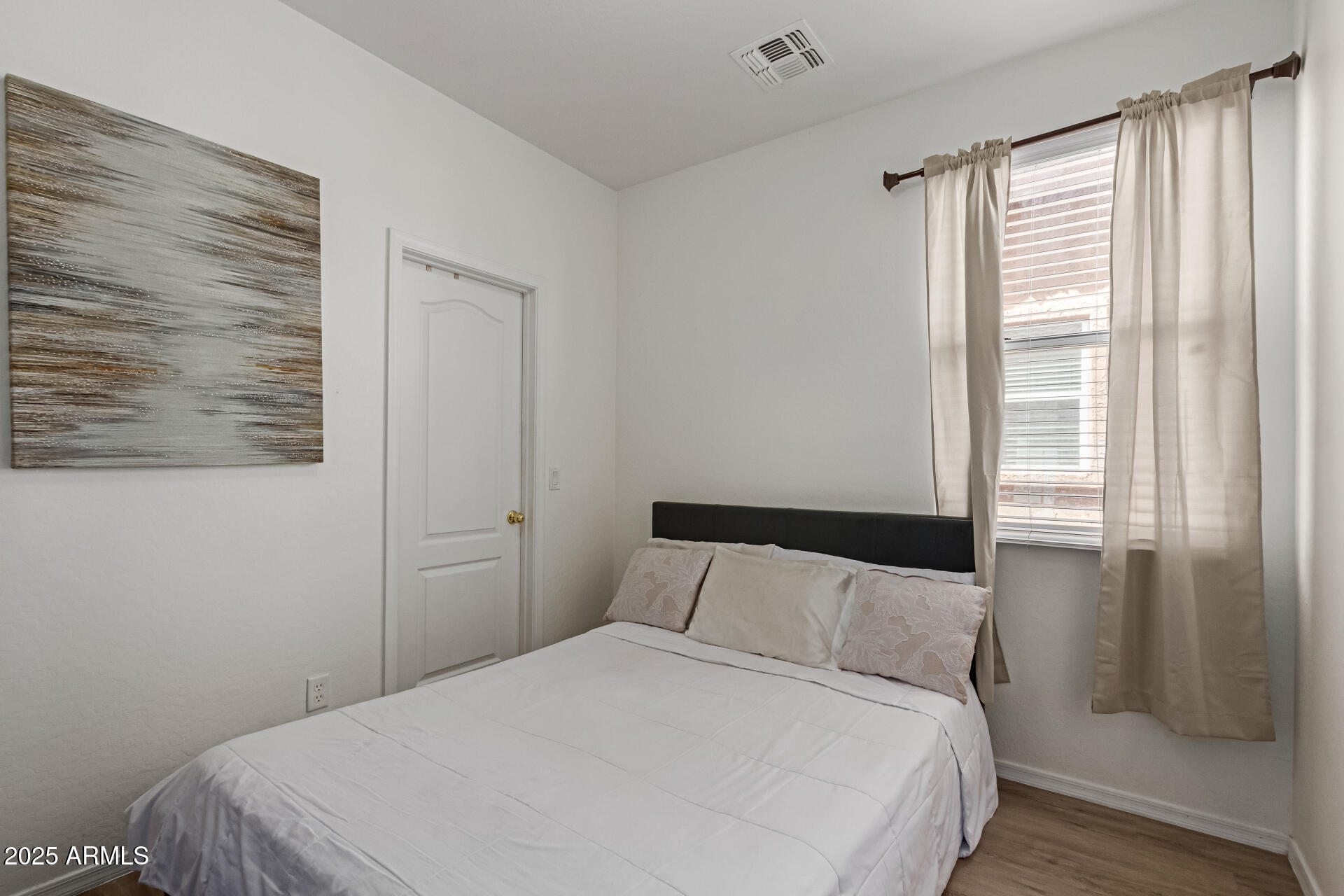 11979 W PIERCE Street