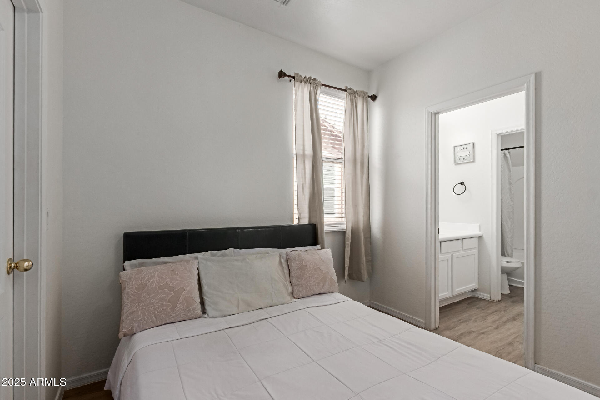 11979 W PIERCE Street