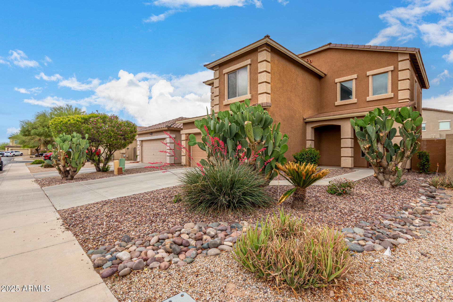 41227 W GRANADA Drive