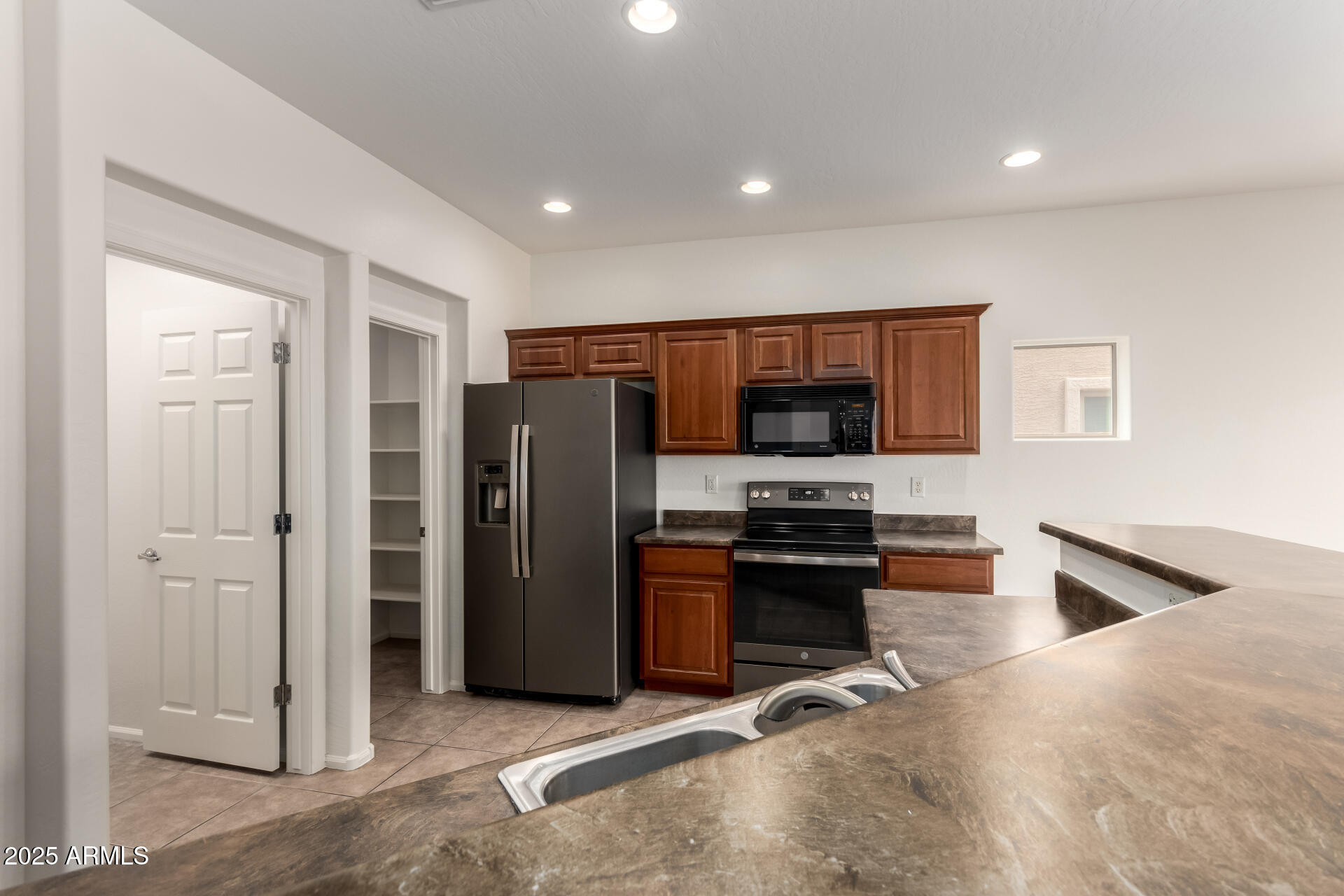 41227 W GRANADA Drive