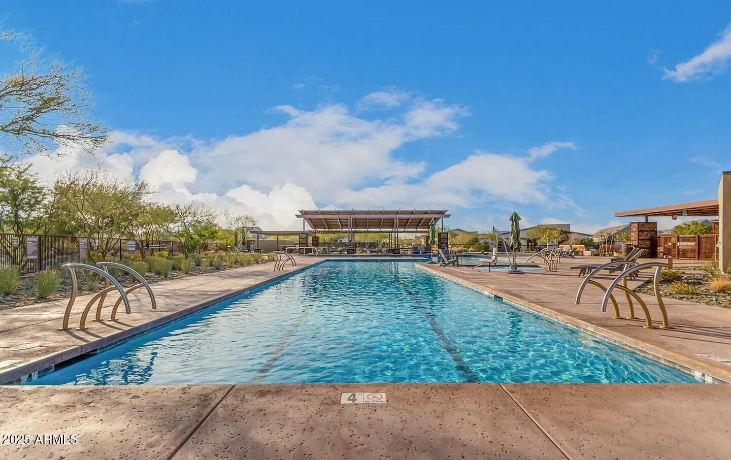 948 E LA MIRADA Drive