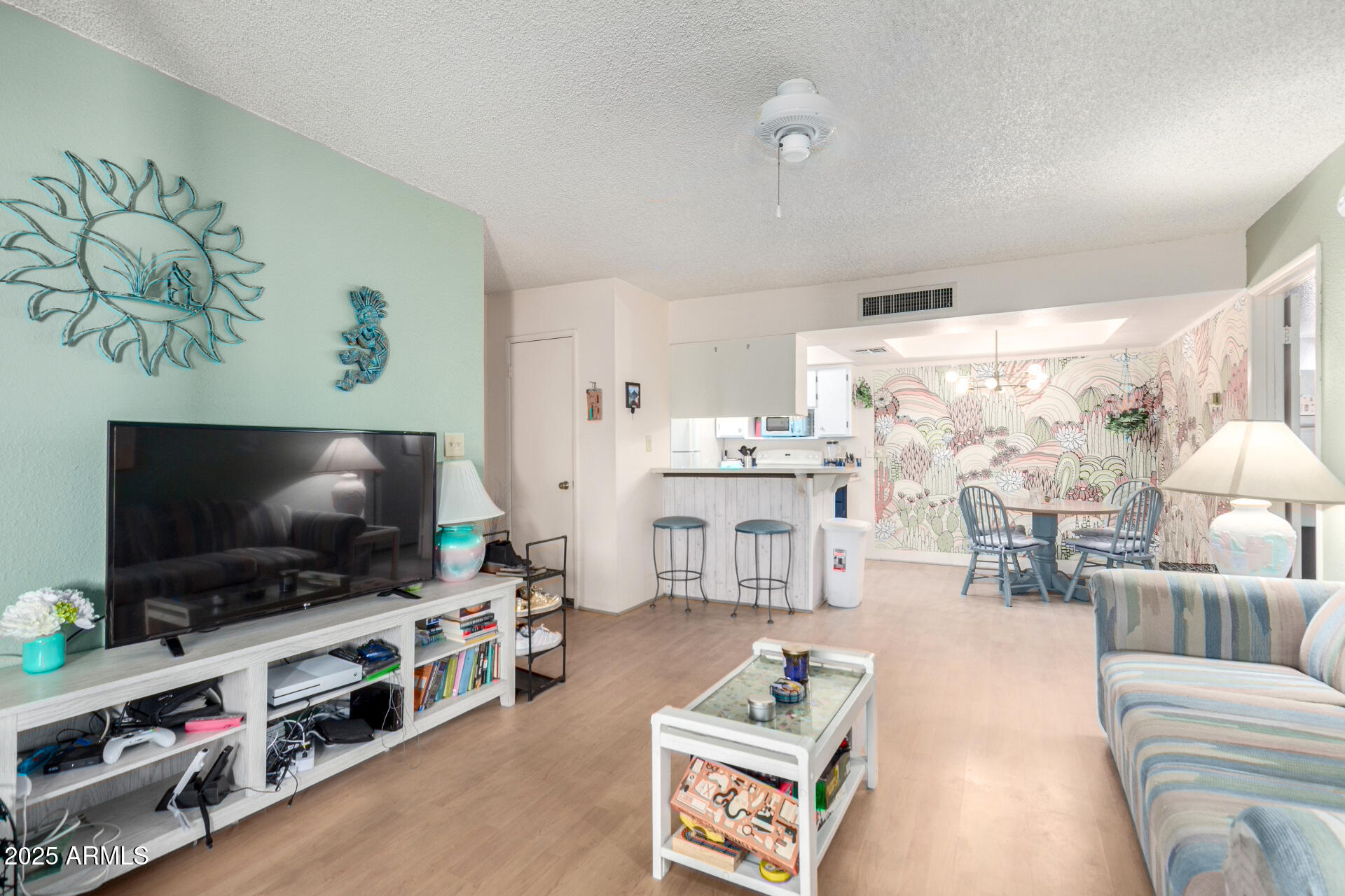 4554 E PARADISE VILLAGE Parkway N, 210