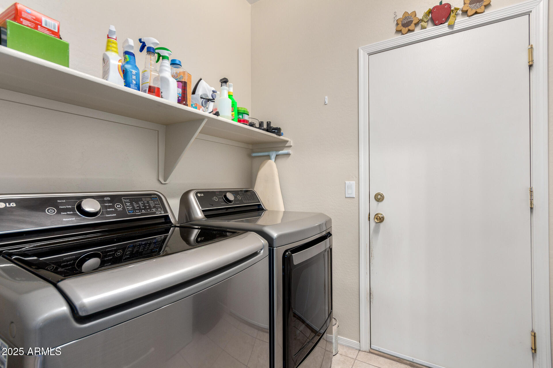 22940 W DESERT BLOOM Street