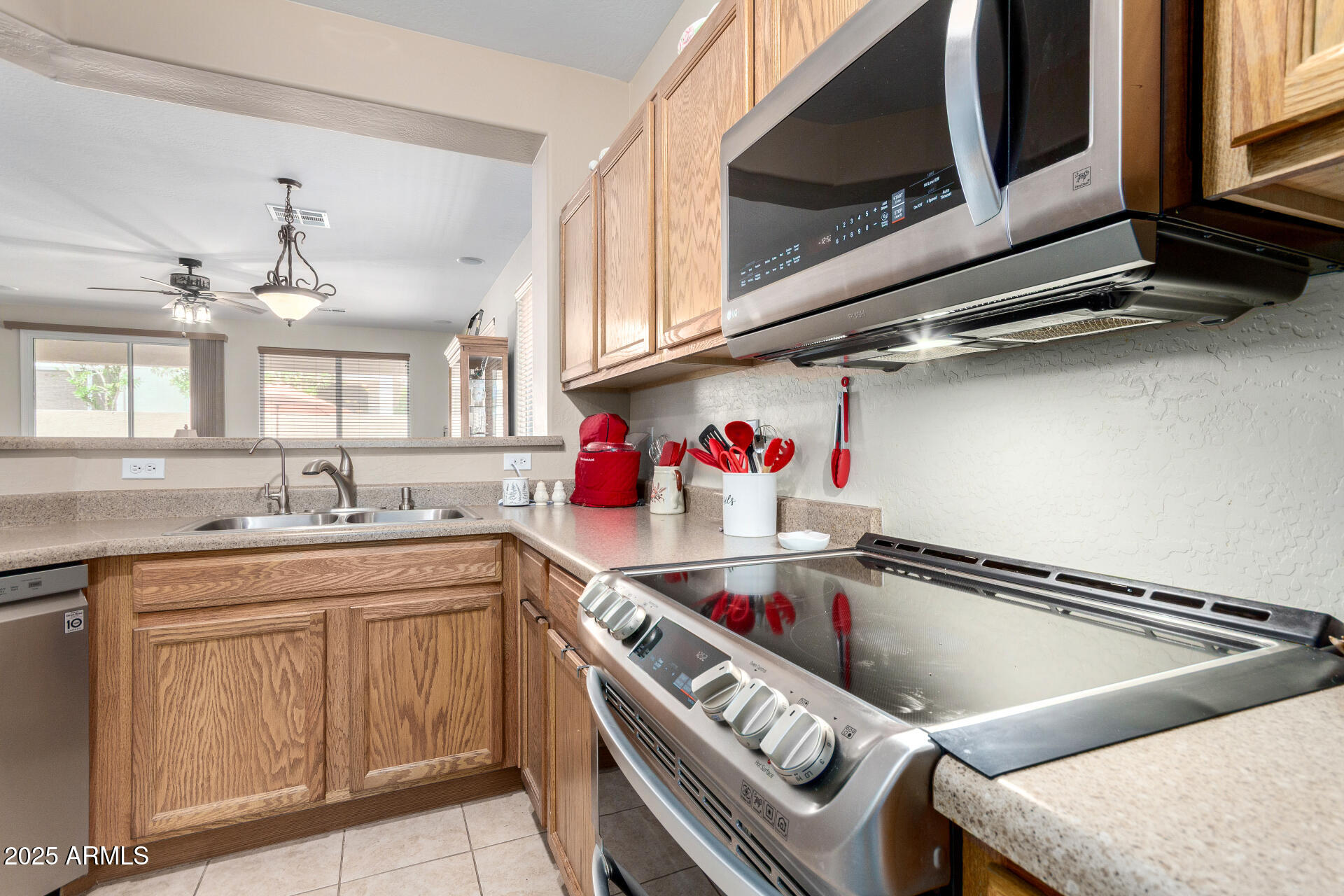 22940 W DESERT BLOOM Street