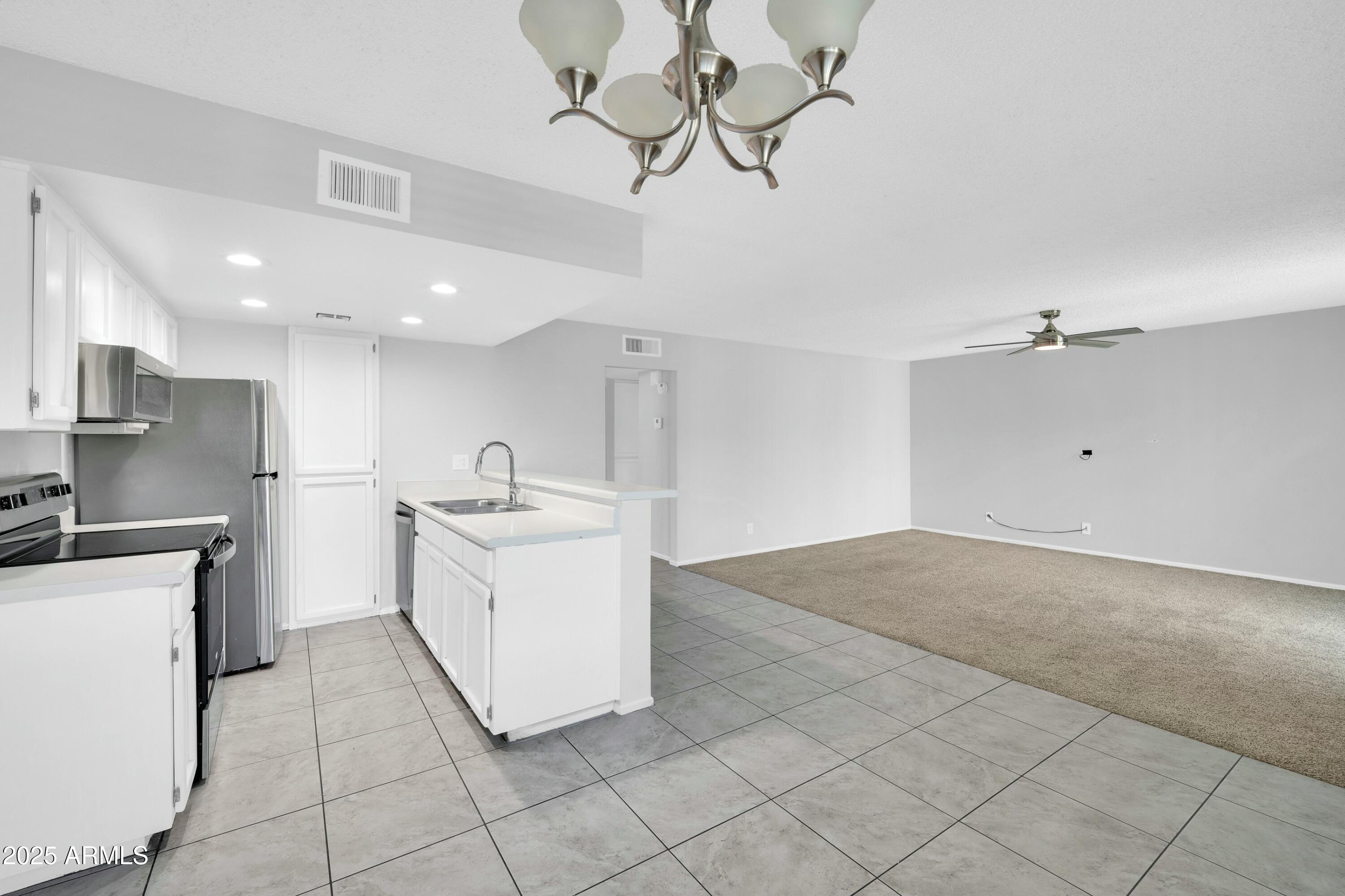 2228 E CAMPBELL Avenue E, 234