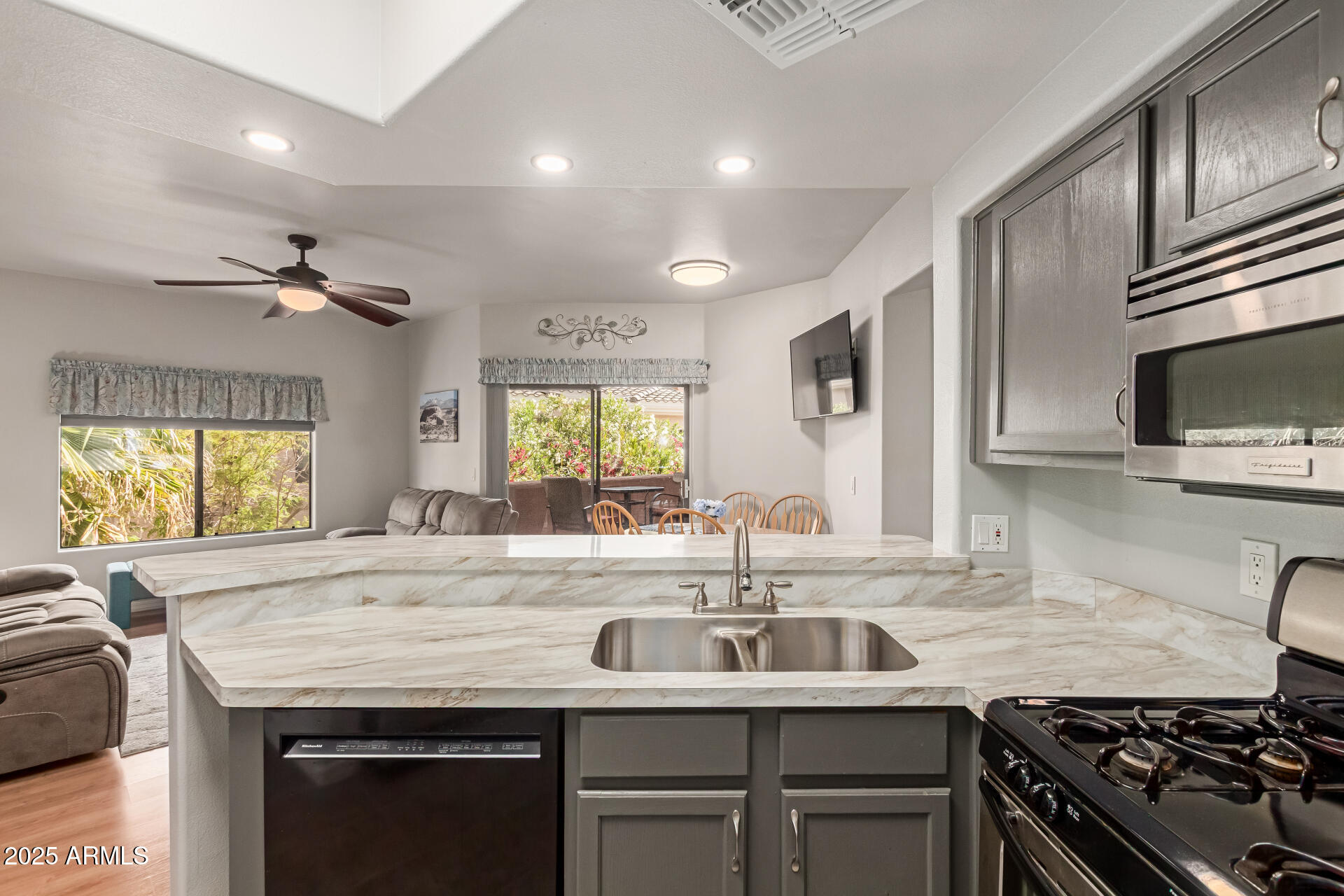 10030 W INDIAN SCHOOL Road, 242