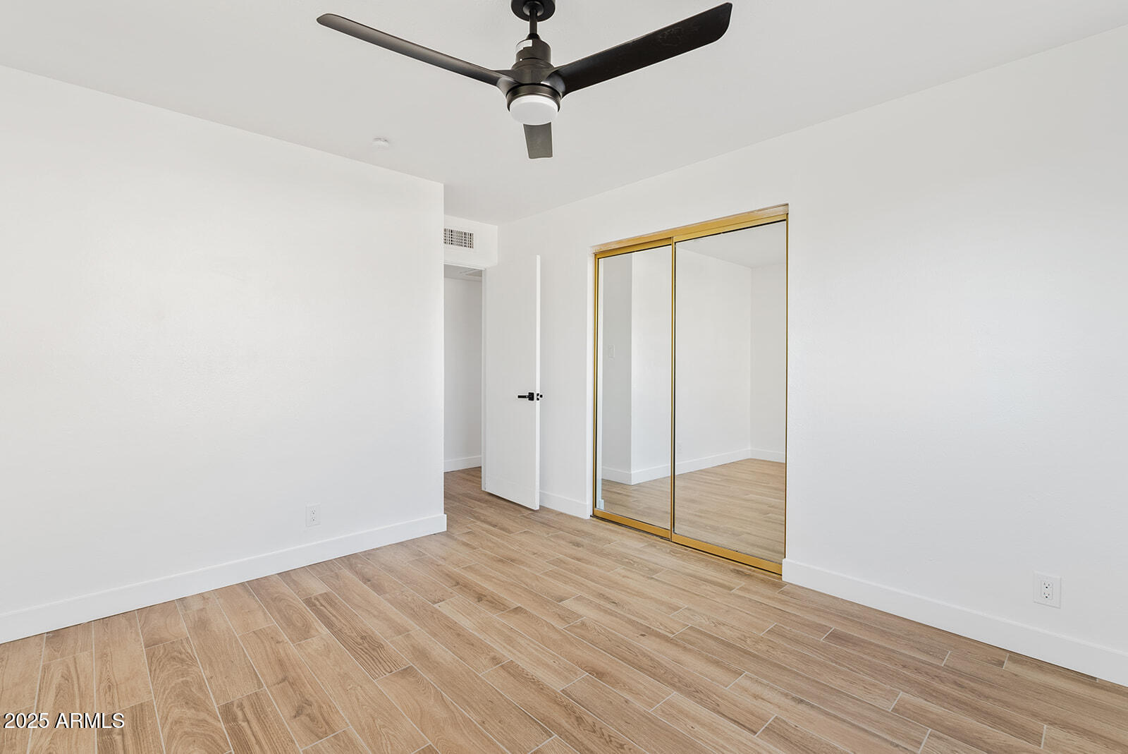 209 E MCKINLEY Street