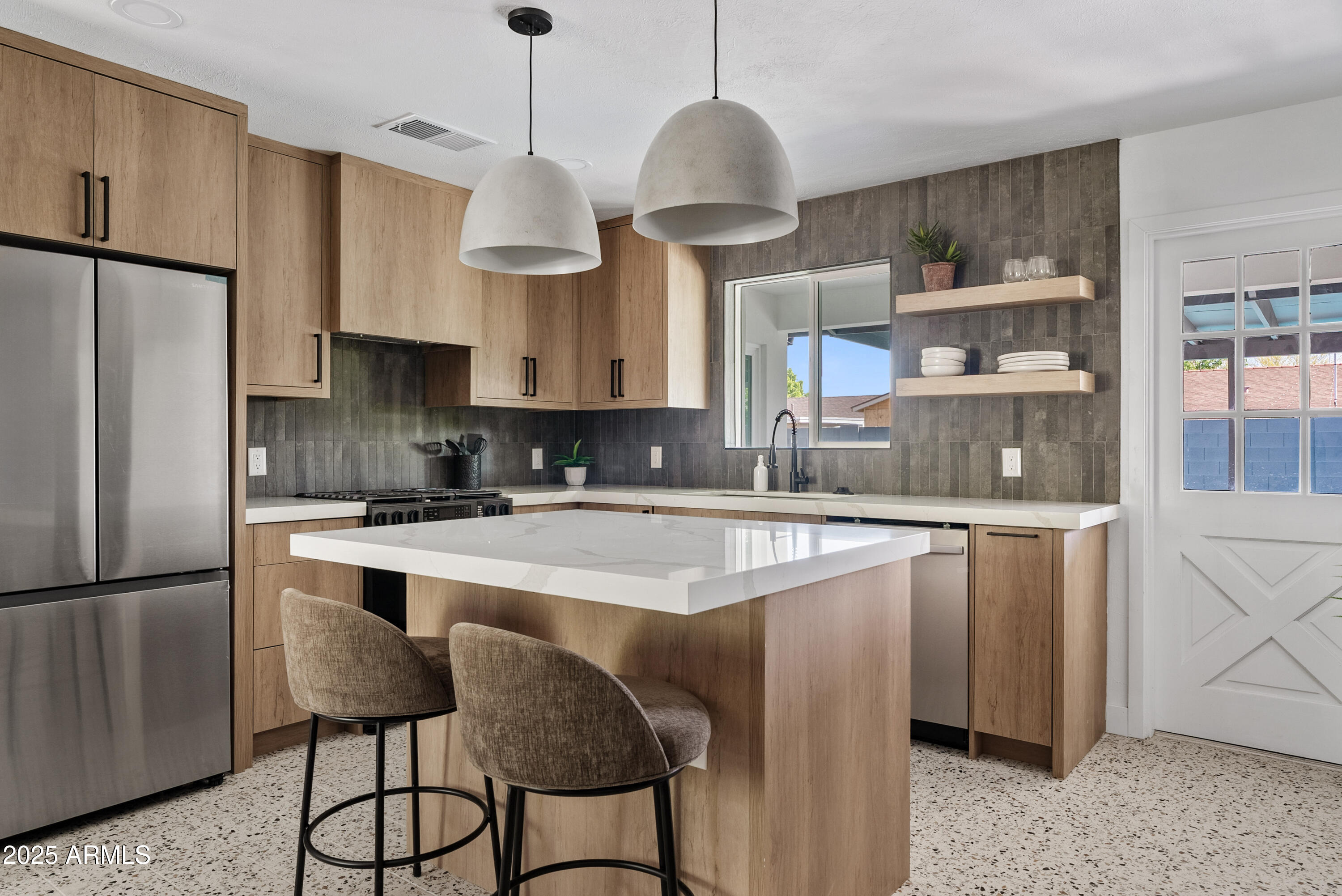 209 E MCKINLEY Street