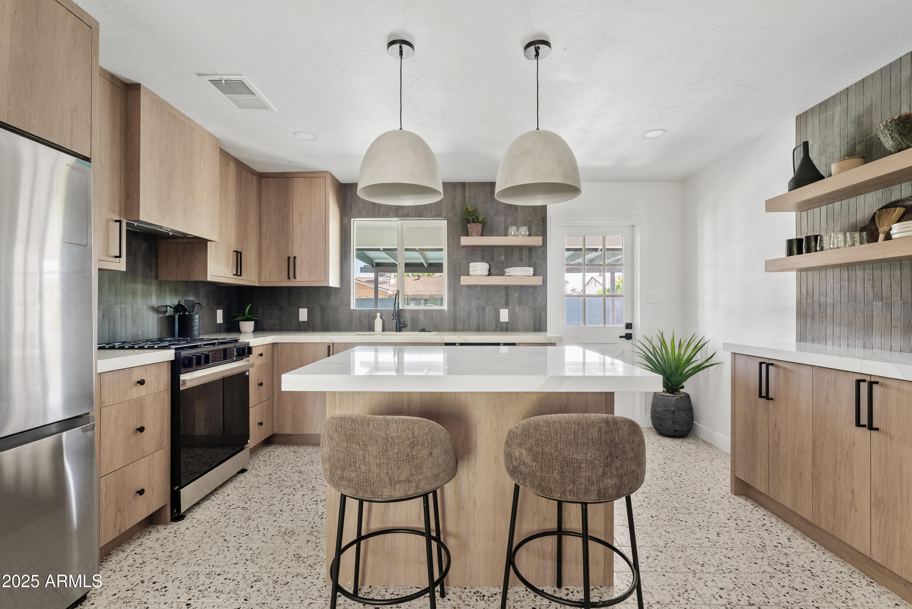 209 E MCKINLEY Street