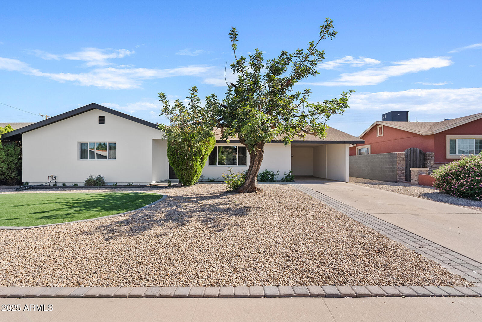 209 E MCKINLEY Street