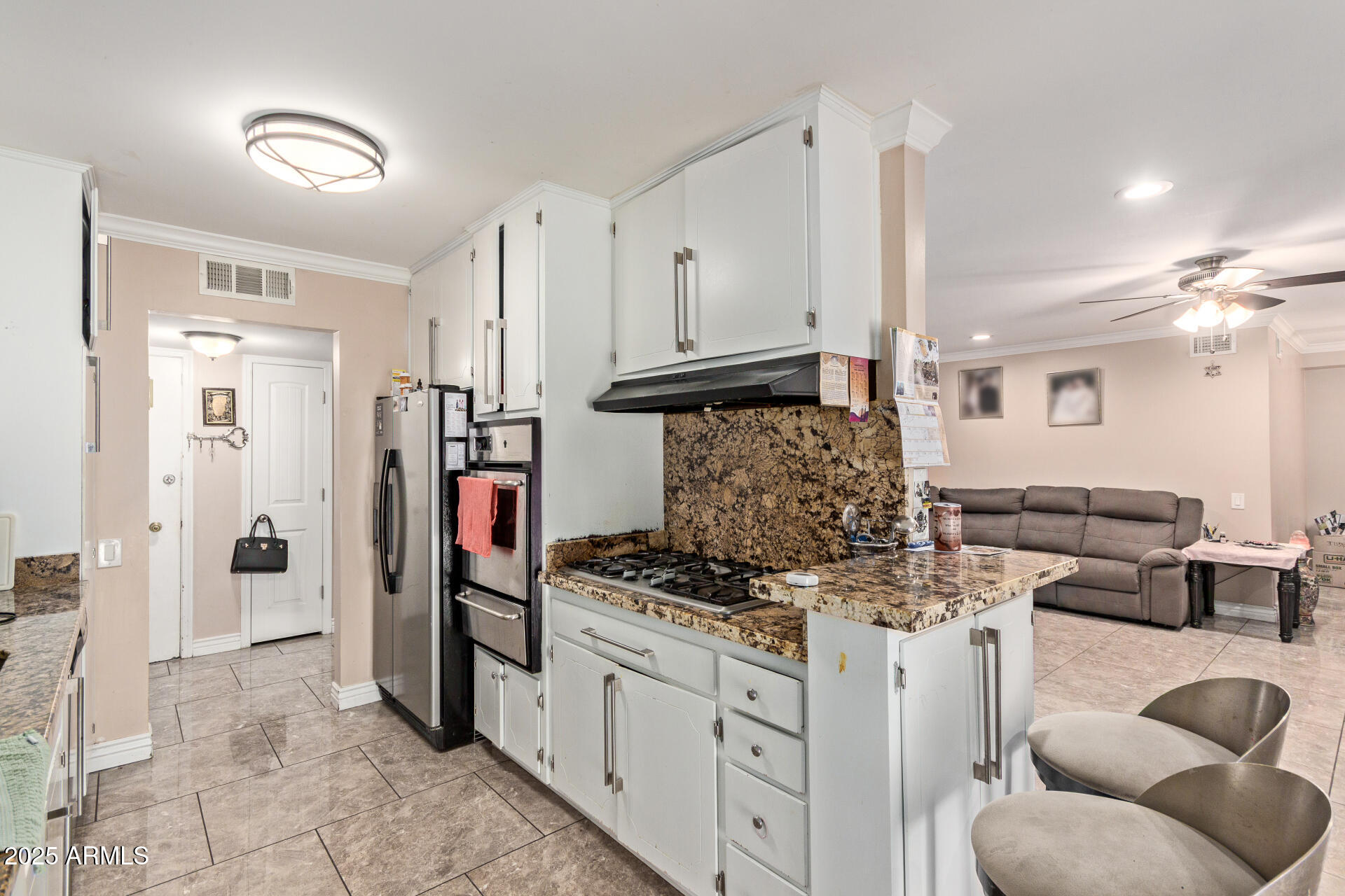 6767 N 7TH Street, 118