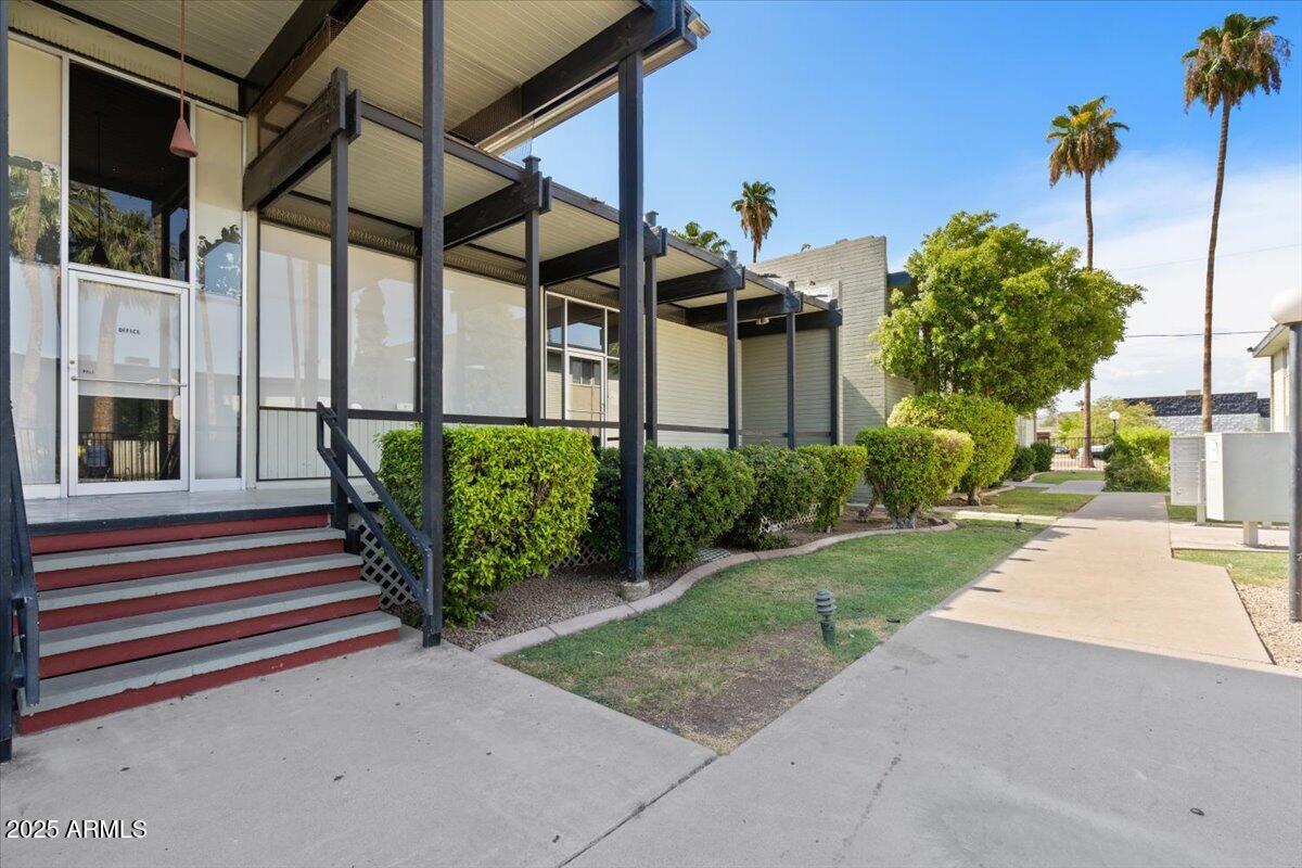 6767 N 7TH Street, 118