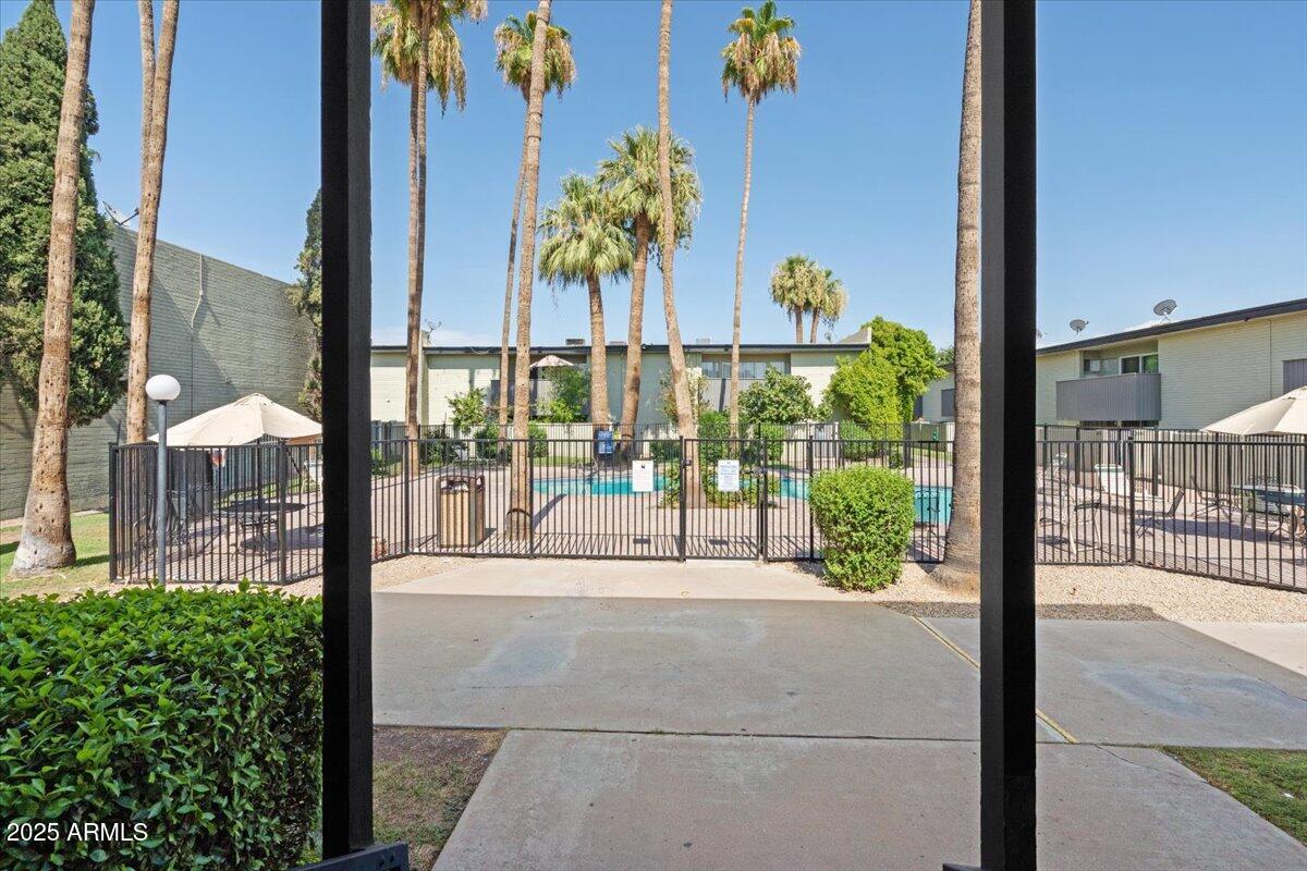 6767 N 7TH Street, 118