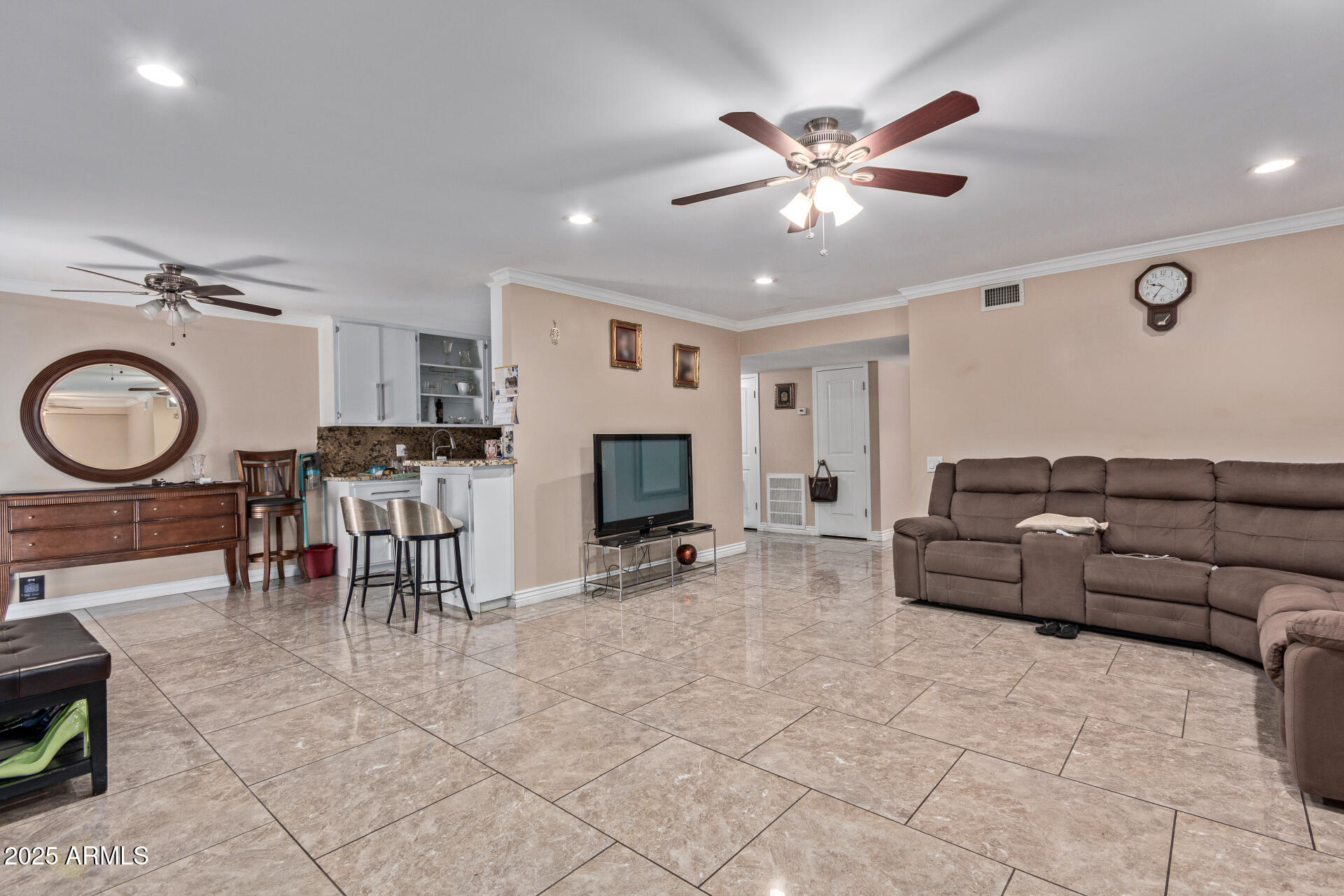 6767 N 7TH Street, 118