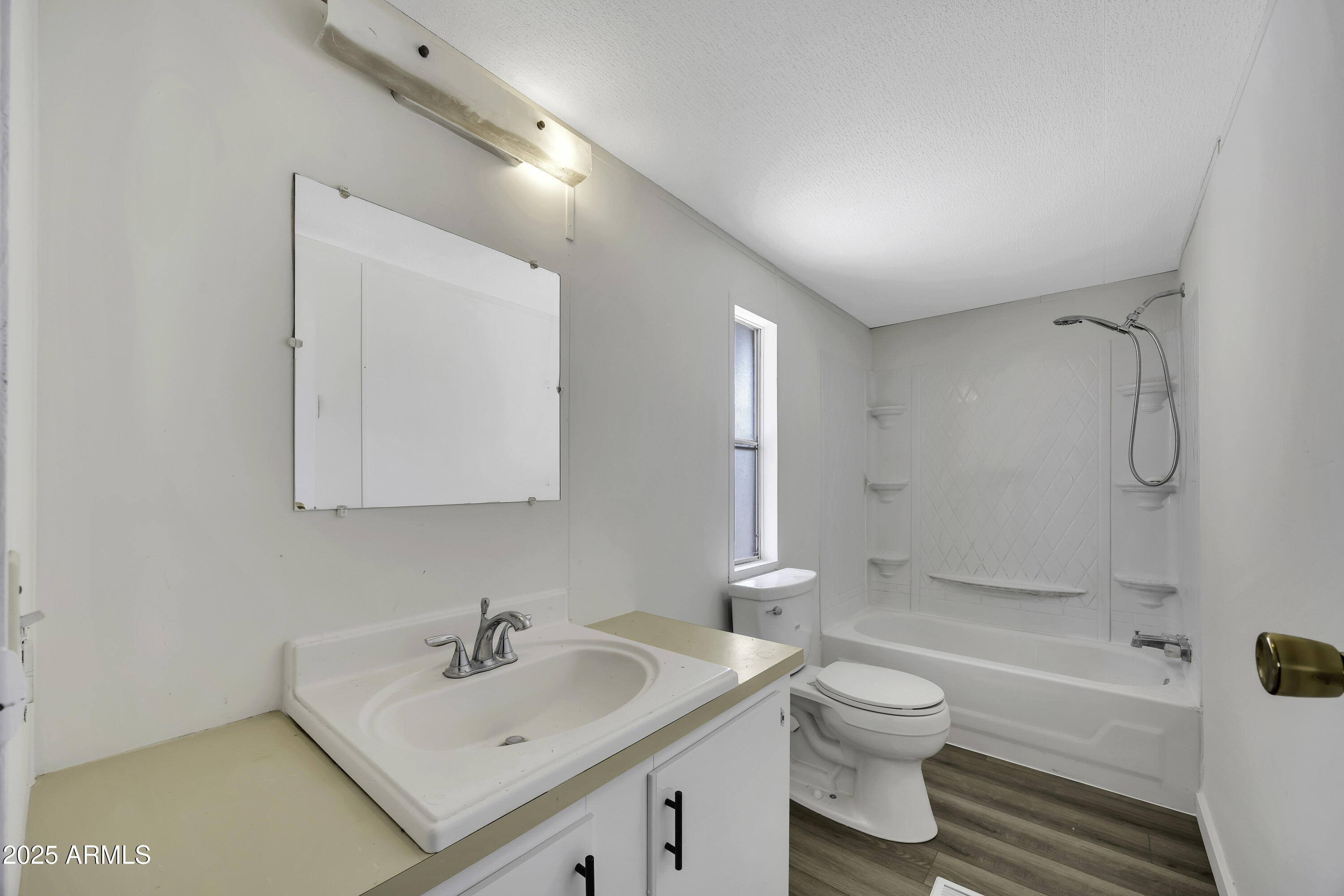 685 W ADAMSVILLE Road