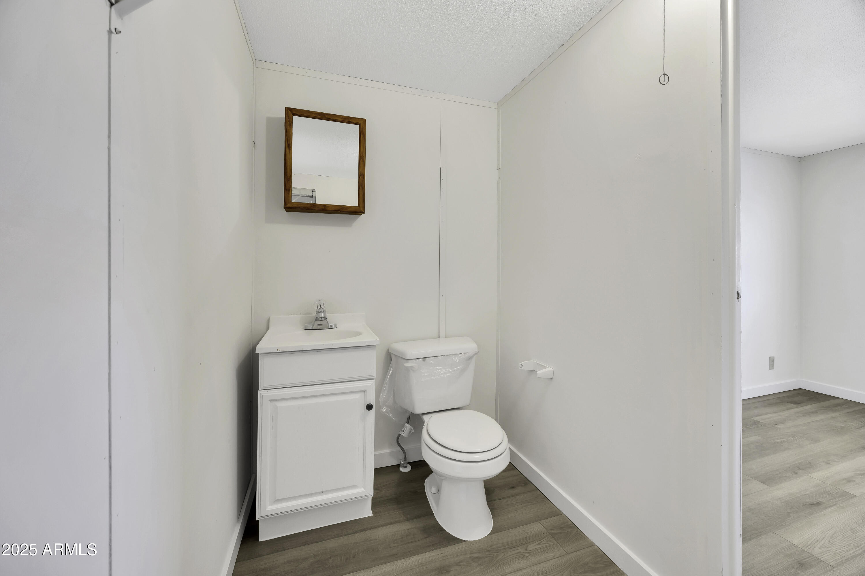 685 W ADAMSVILLE Road