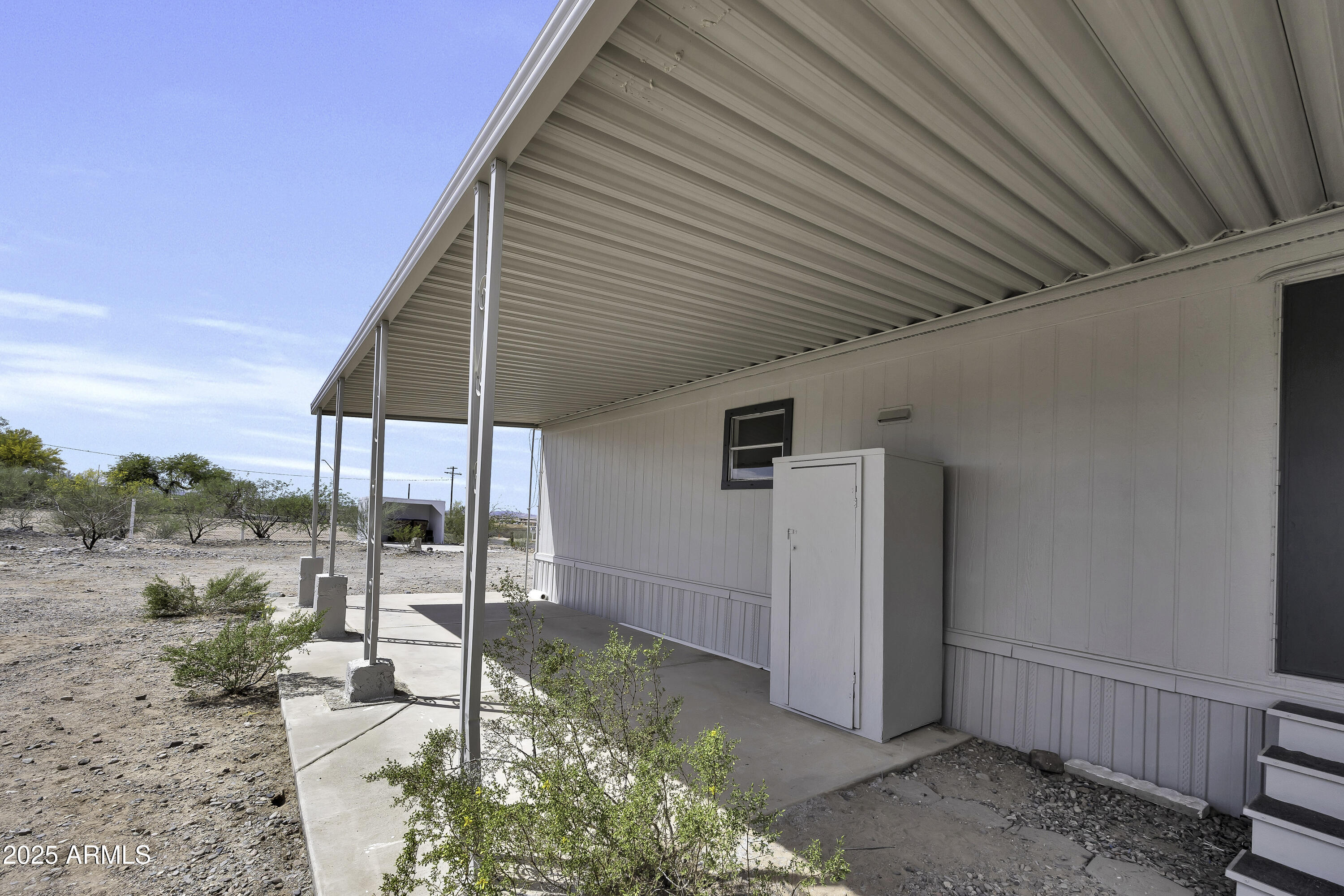 685 W ADAMSVILLE Road