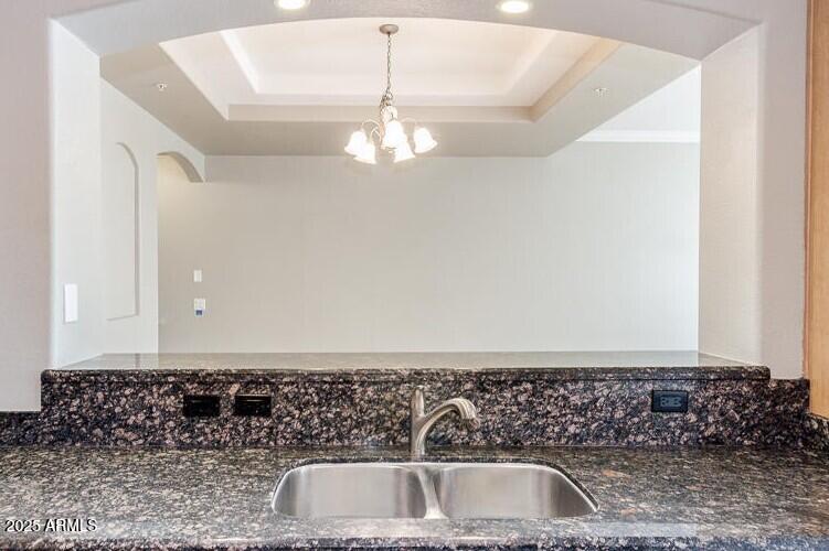 3820 E MCDOWELL Road, 102