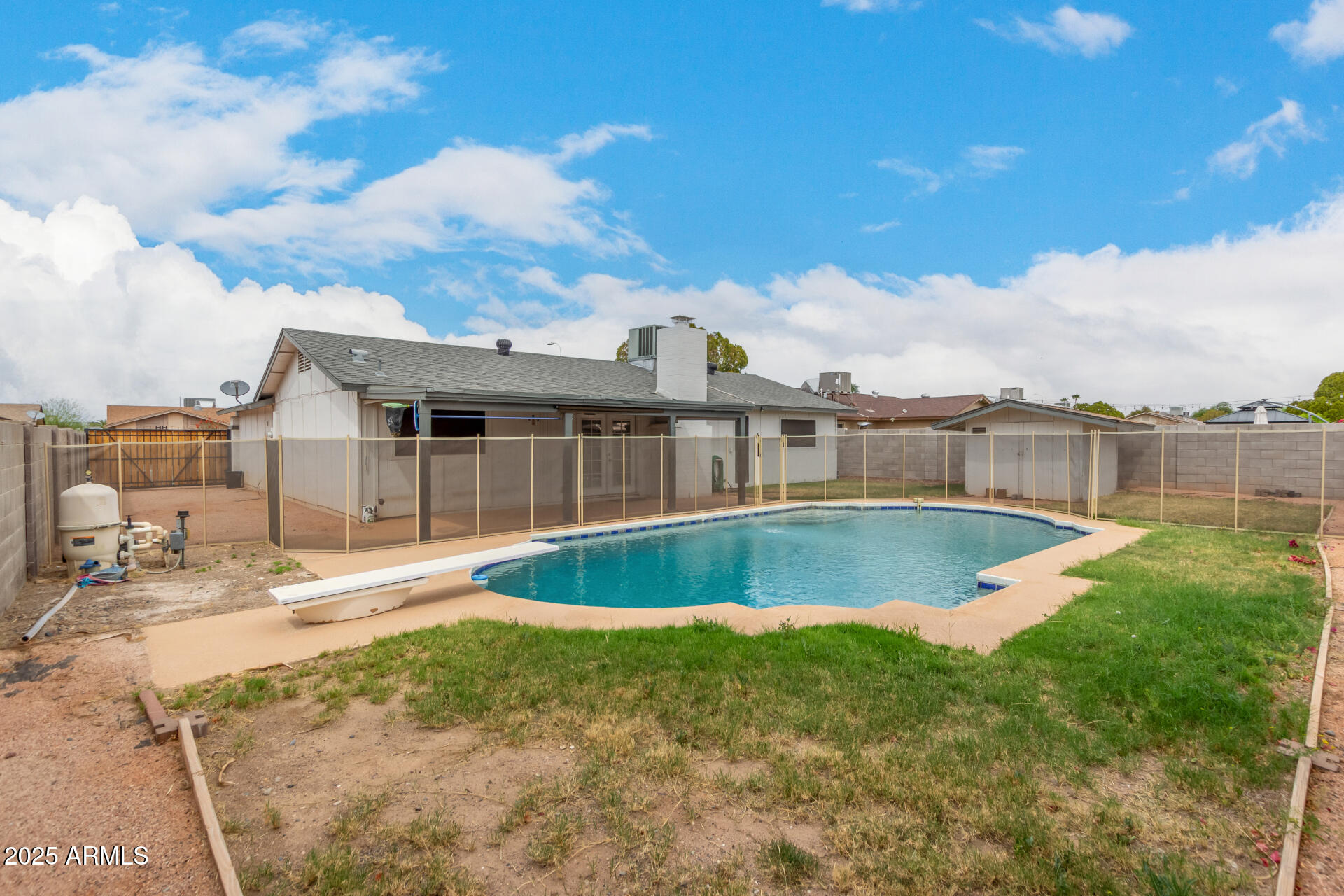 5253 W LUPINE Avenue