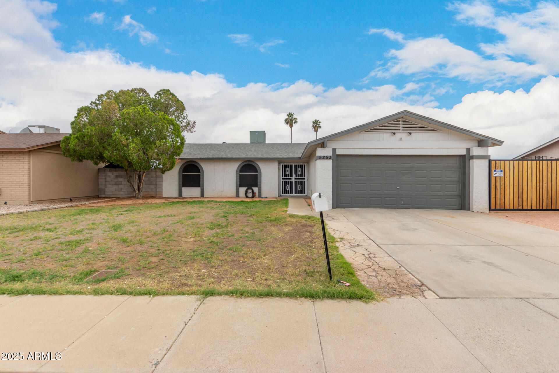 5253 W LUPINE Avenue