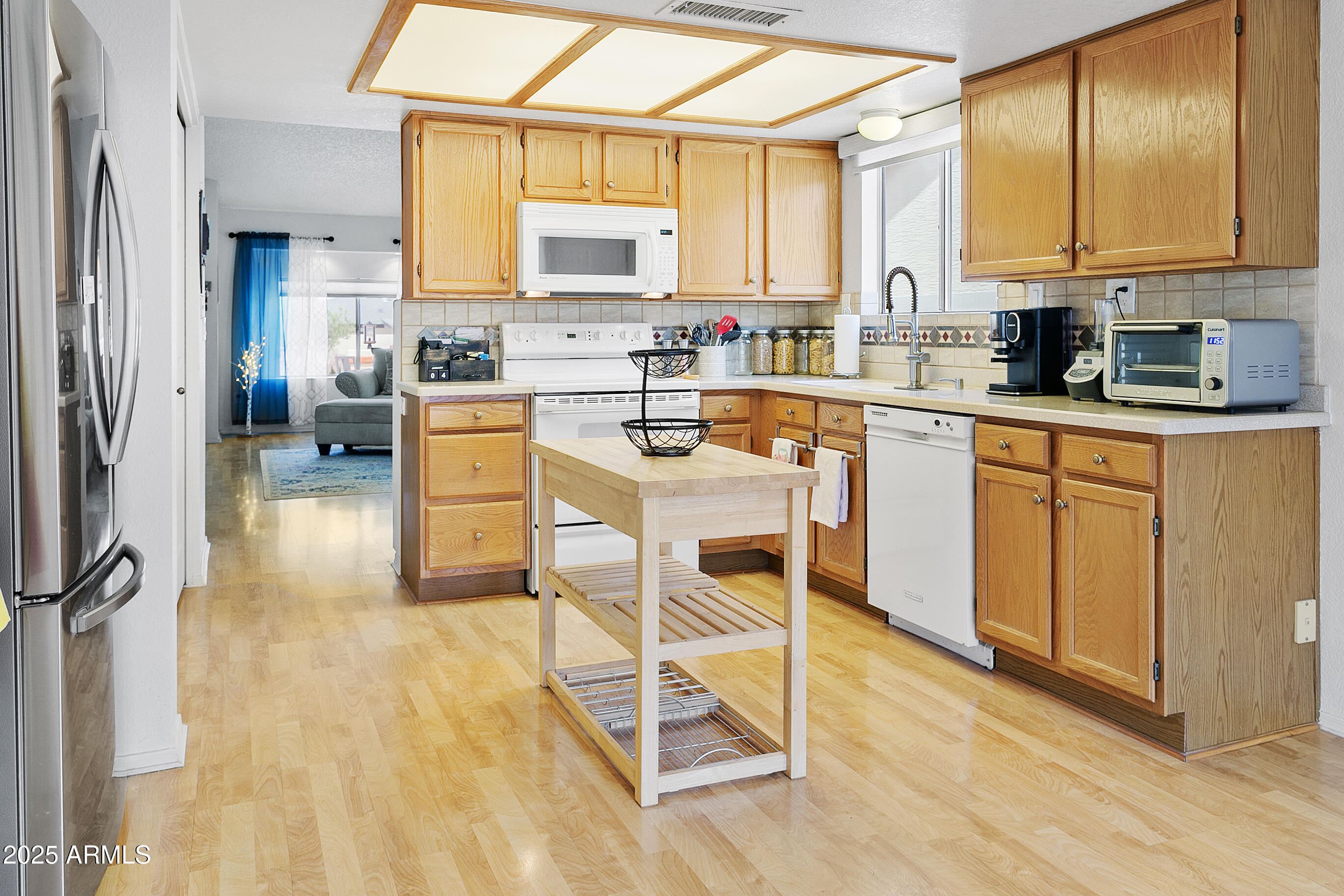 542 S HIGLEY Road, 52