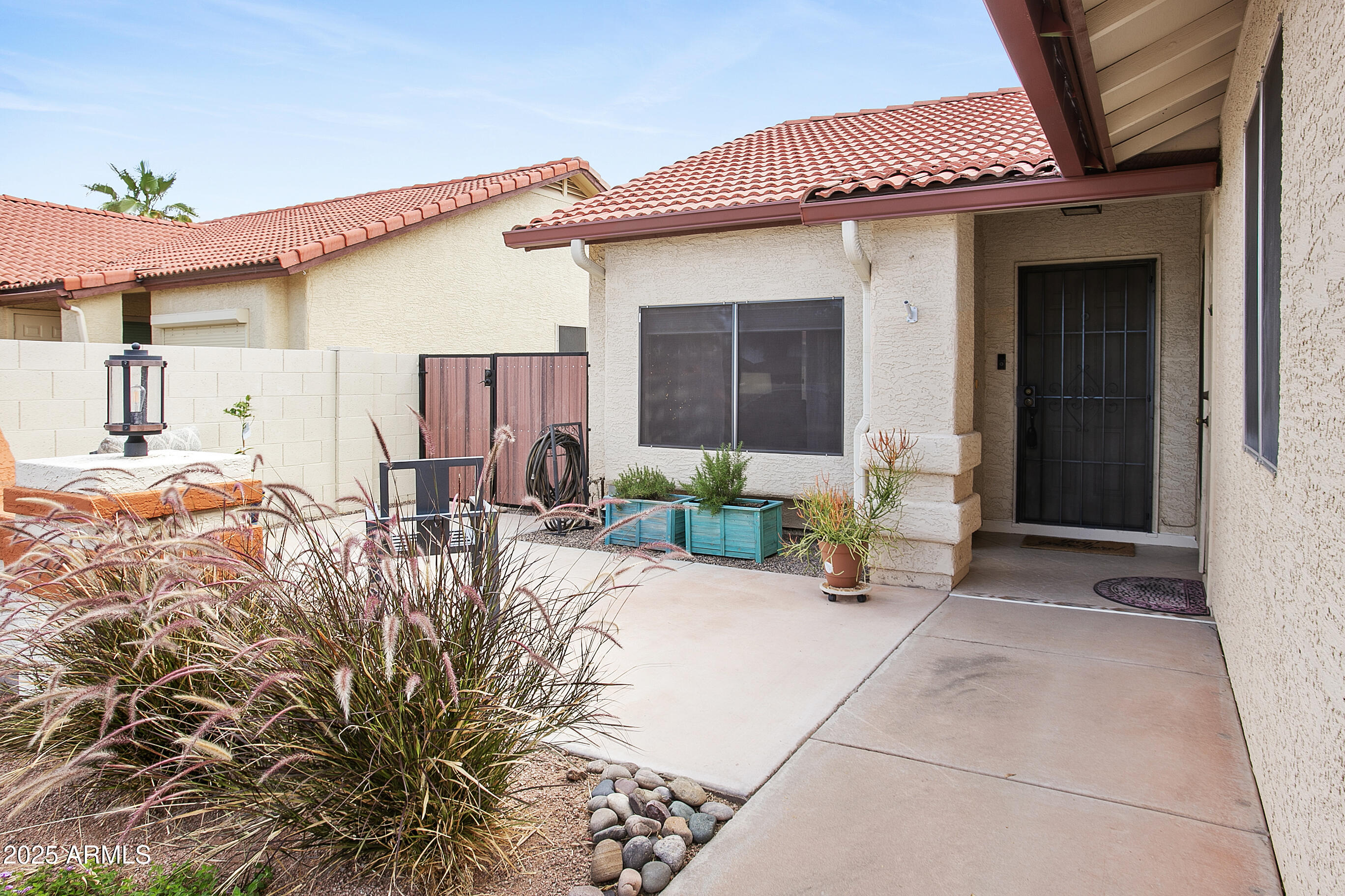 542 S HIGLEY Road, 52